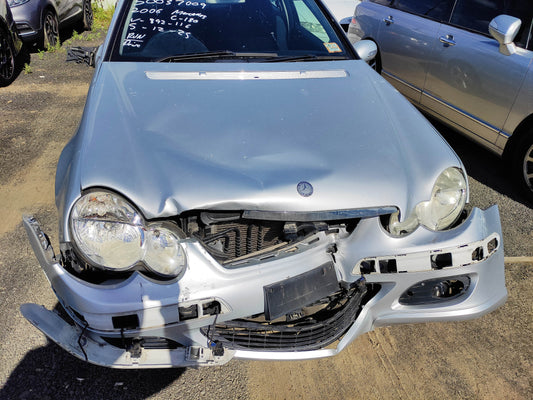 #544 MERCEDES BENZ 2006 FOR PARTS