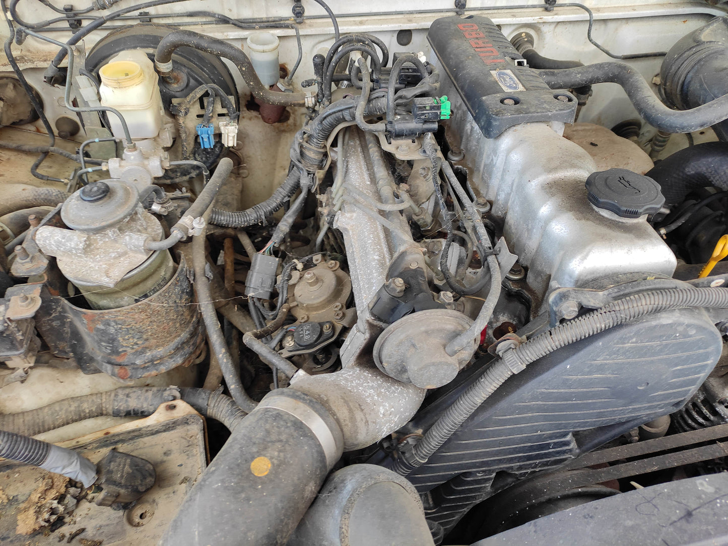 #470 FORD COURIER PG 2004 FOR PARTS