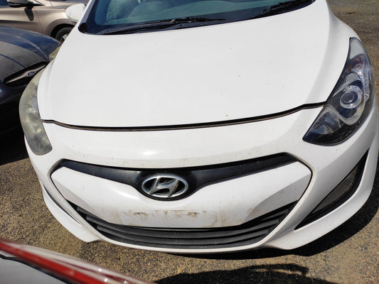 #617 HYUNDAI i30 2013 FOR PARTS