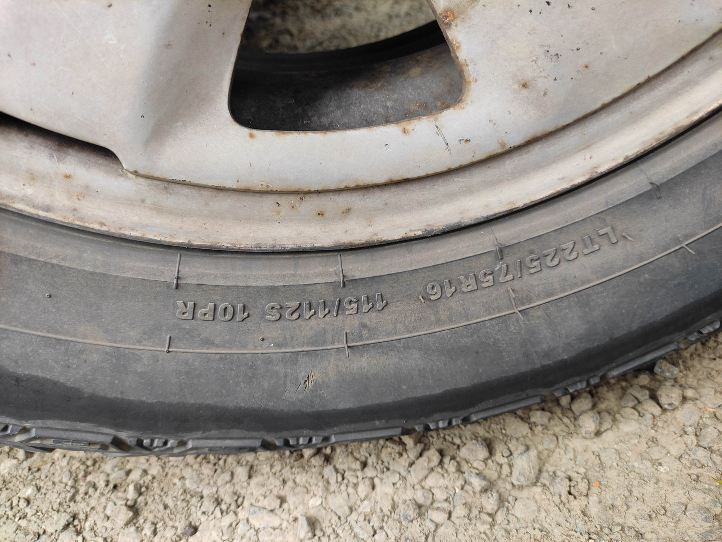 #628 MITSUBISHI TRITON FITS 1996 TO 2003 FOR PARTS