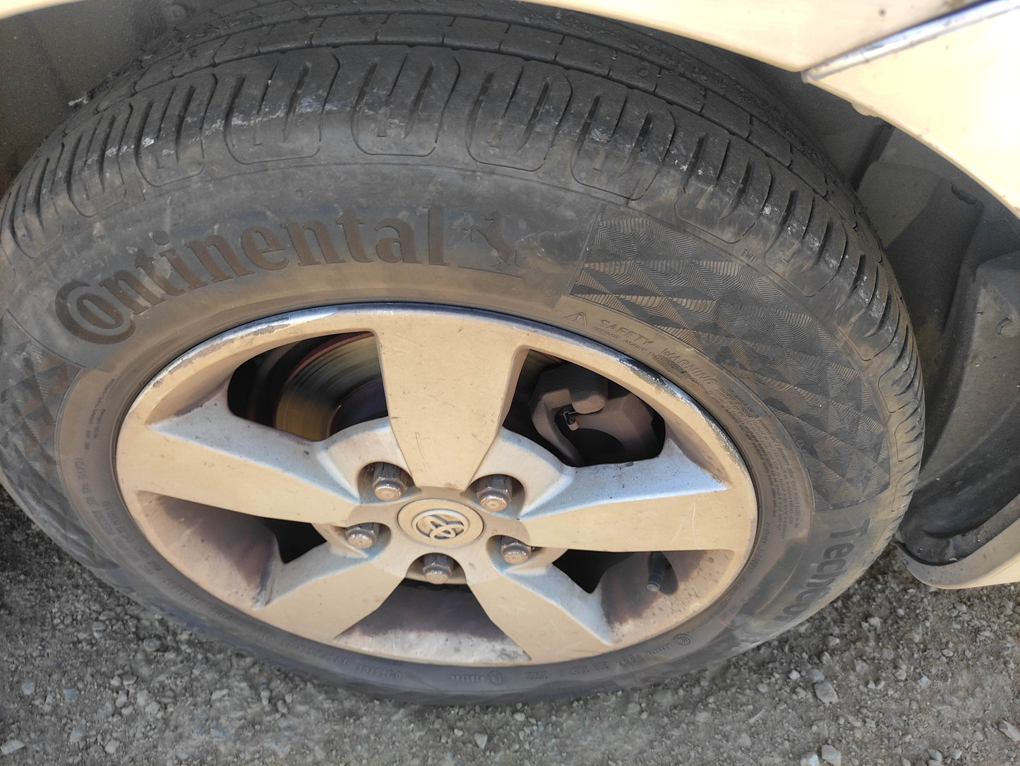 #561 TOYOTA COROLLA 2009 FOR PARTS