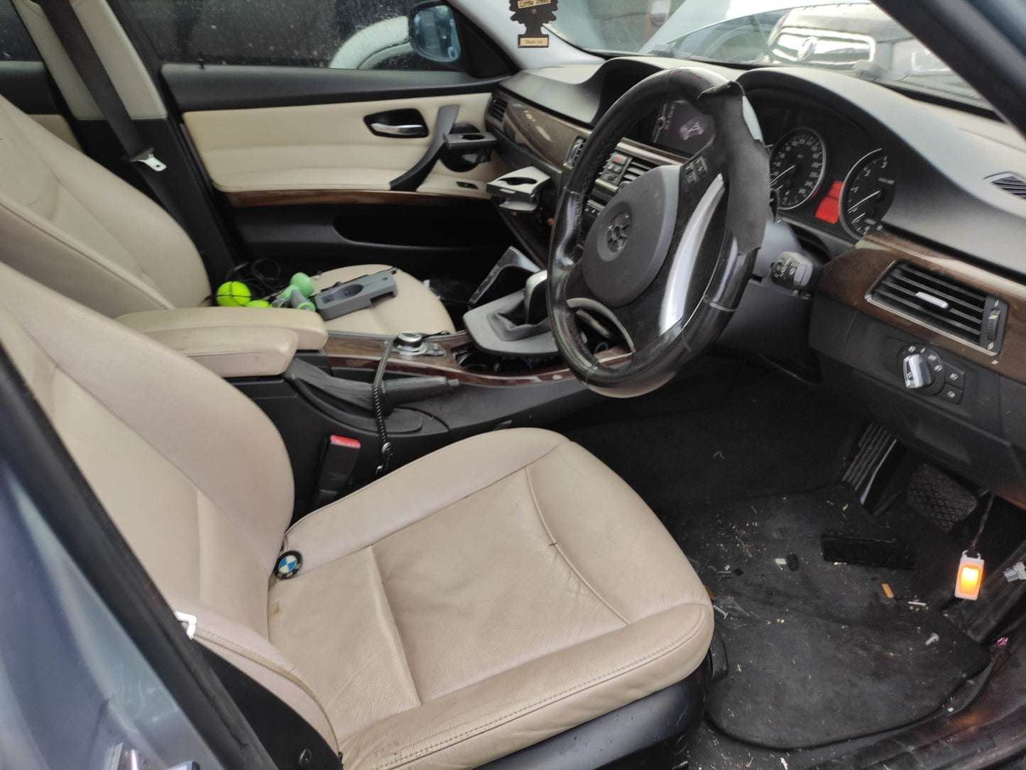 #183 BMW E90 2008 FOR PARTS