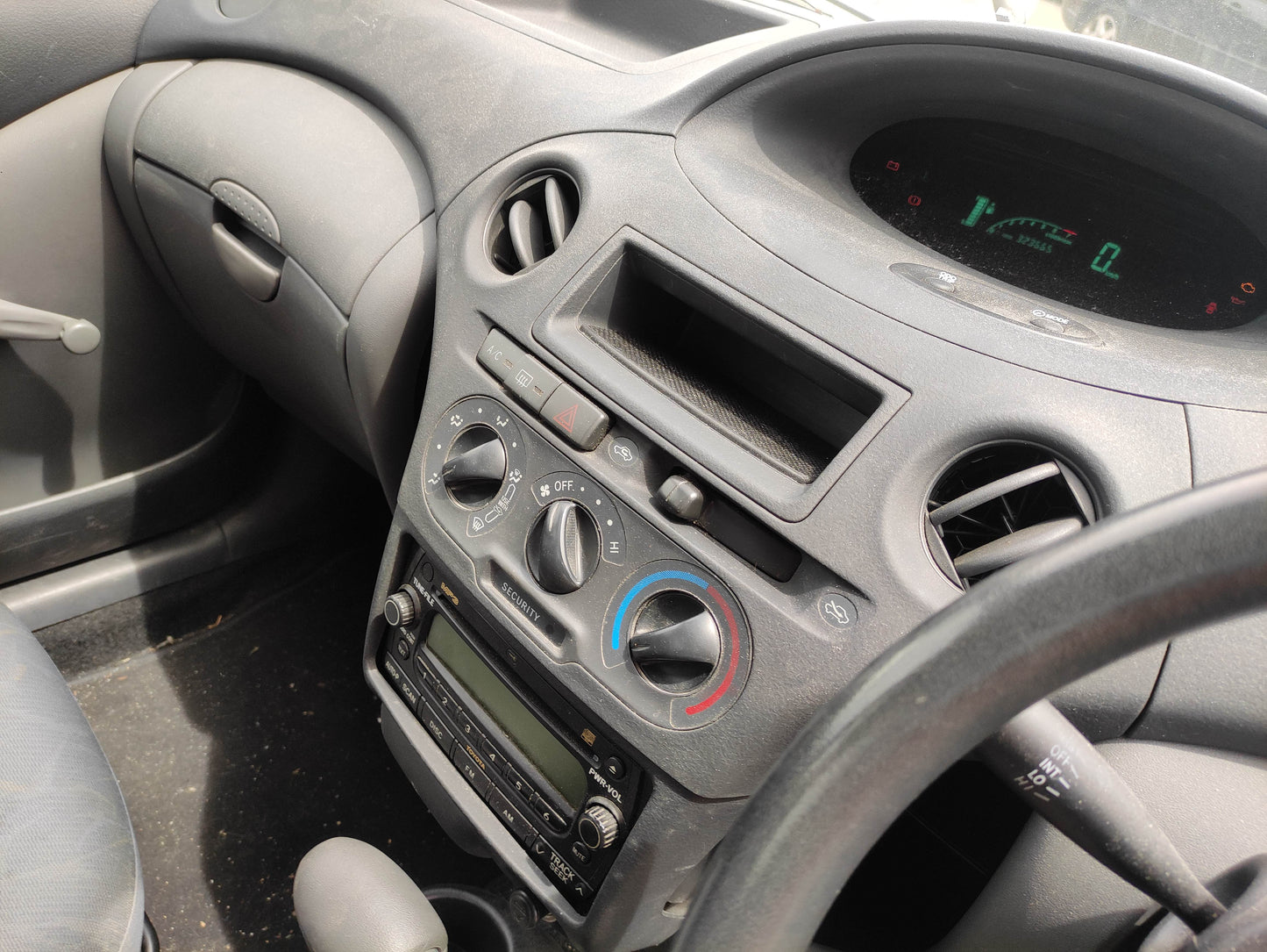 #517 TOYOTA ECHO  FITS 1999 TO 2005 FOR PARTS