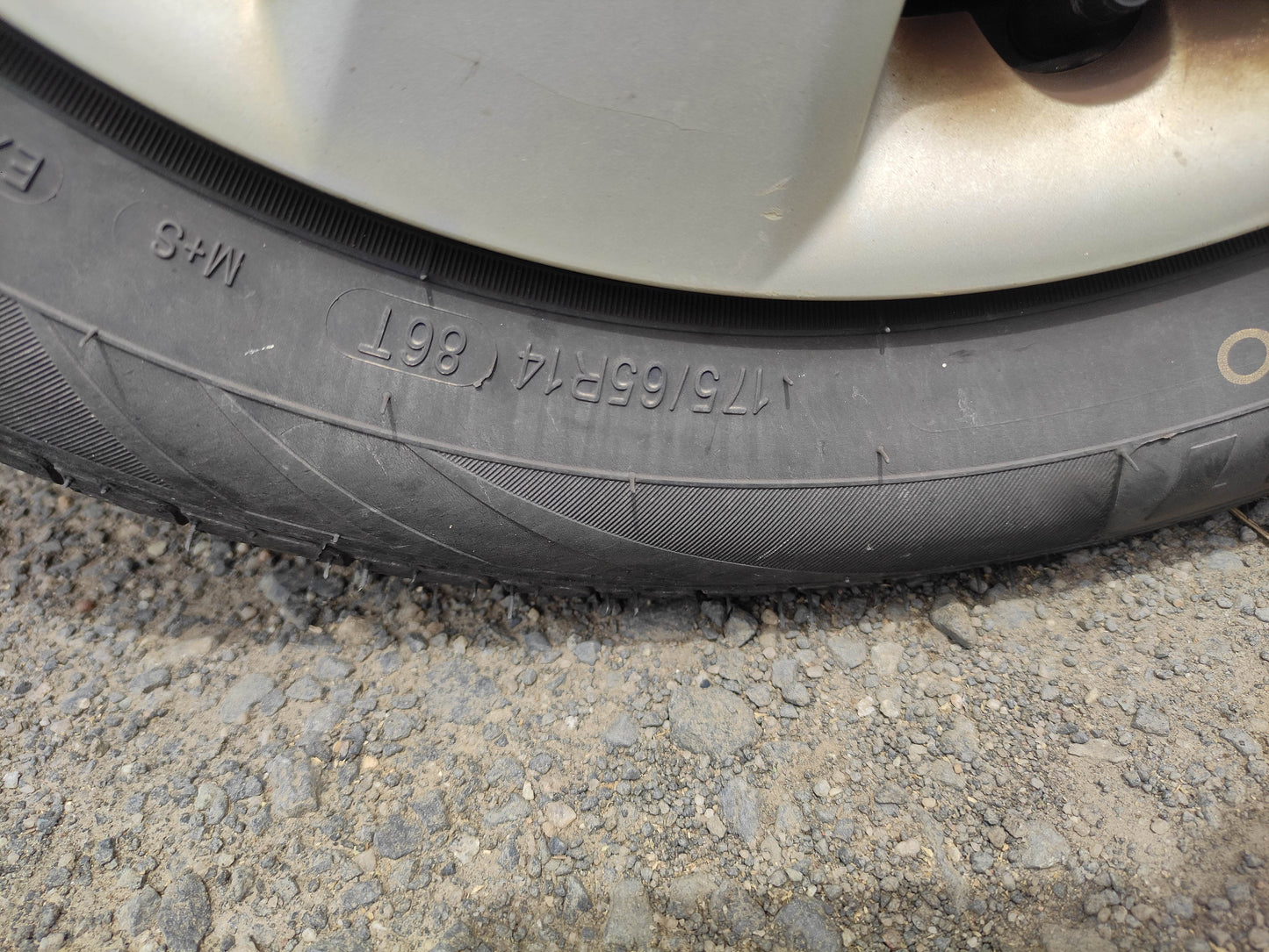 #517 TOYOTA ECHO  FITS 1999 TO 2005 FOR PARTS
