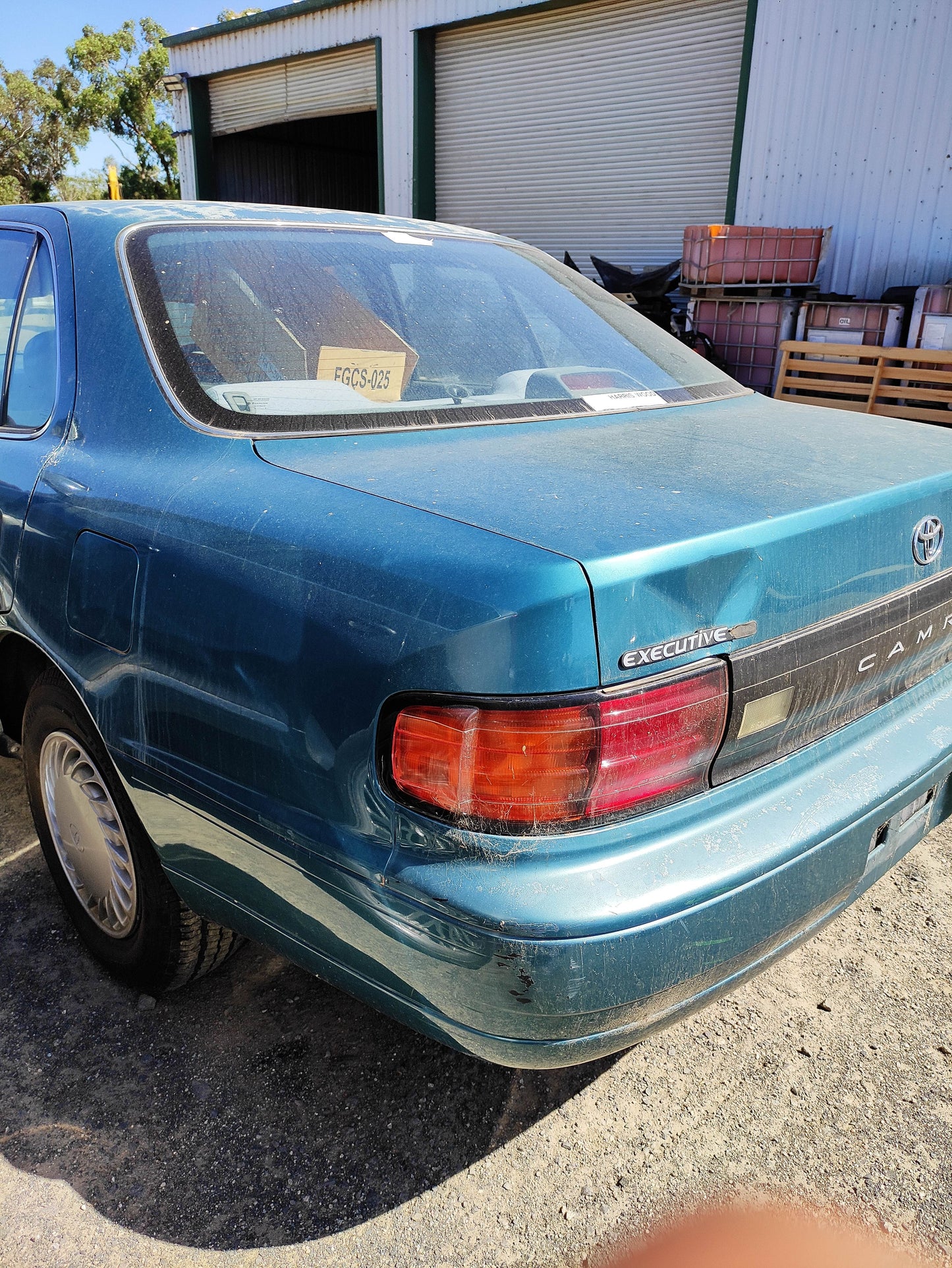 #588 TOYOTA CAMRY 1994 FOR PARTS