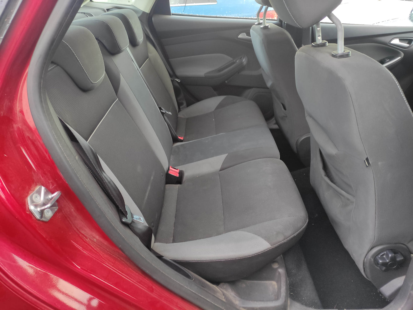 #702 FORD FOCUS  2011 FOR PARTS
