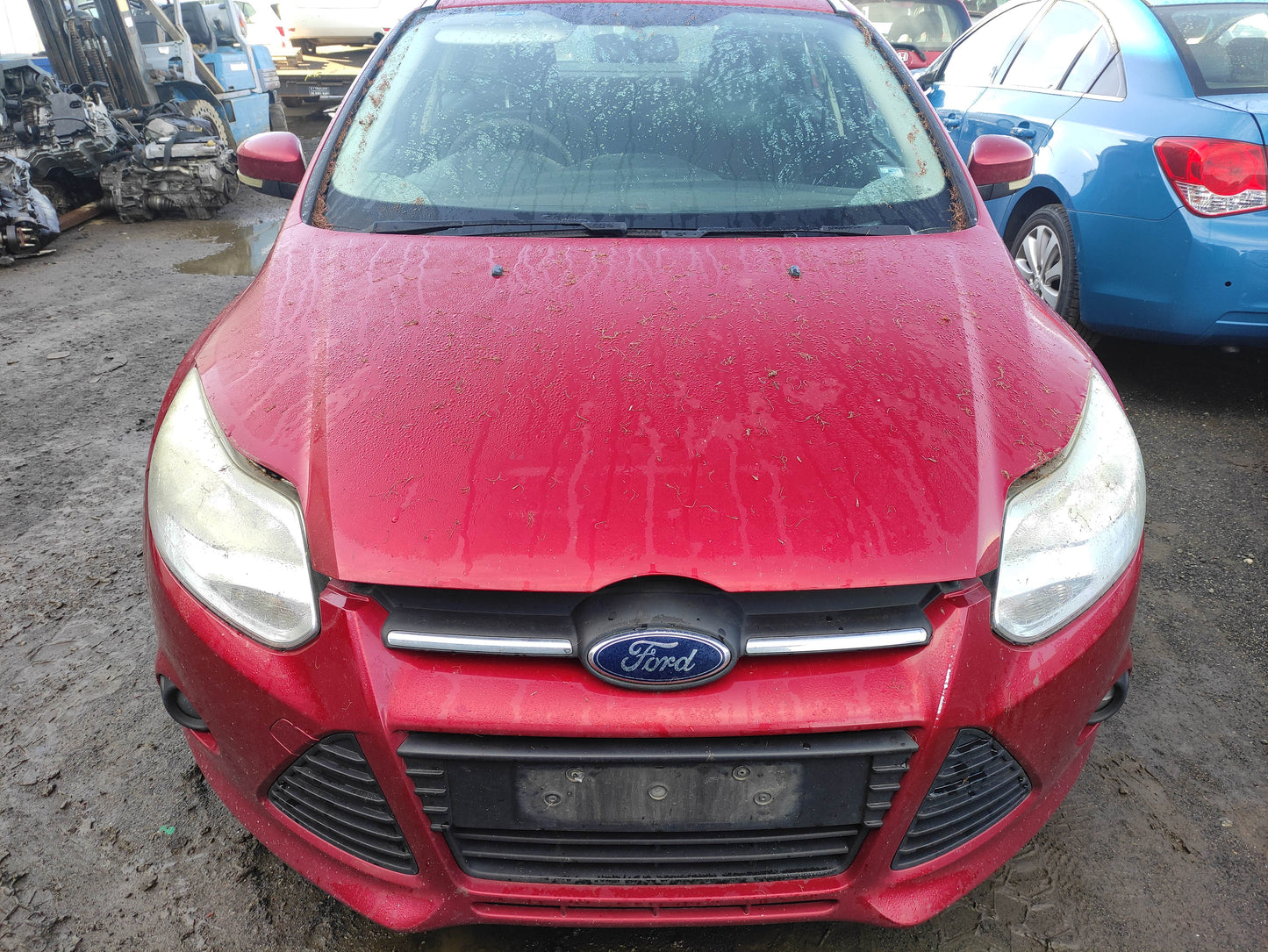 #702 FORD FOCUS  2011 FOR PARTS