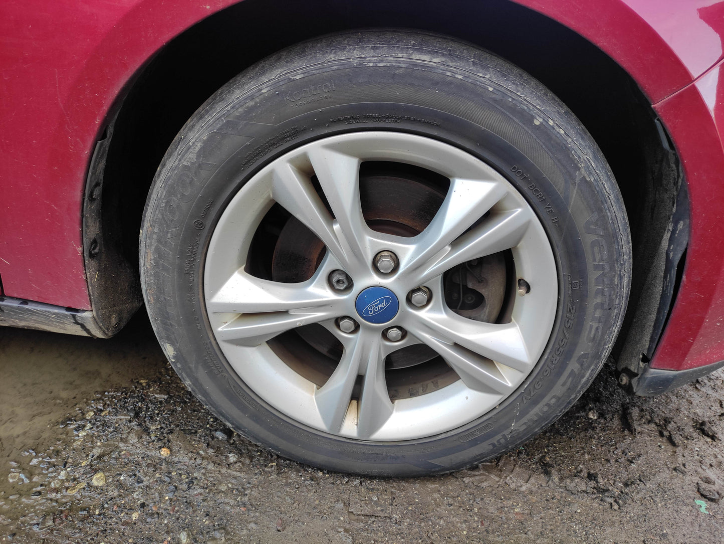 #702 FORD FOCUS  2011 FOR PARTS