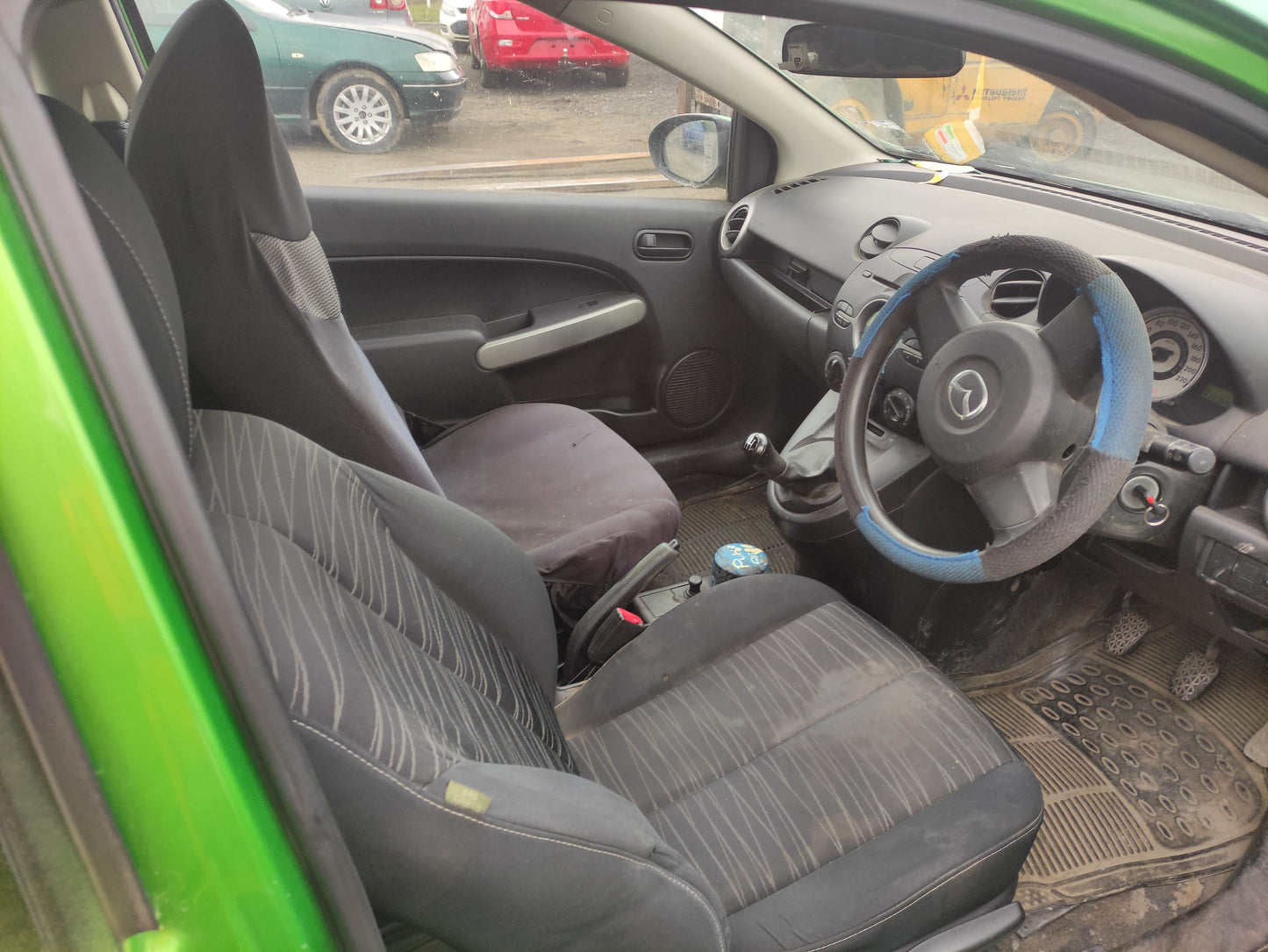 #704 MAZDA 2 2008 FOR PARTS