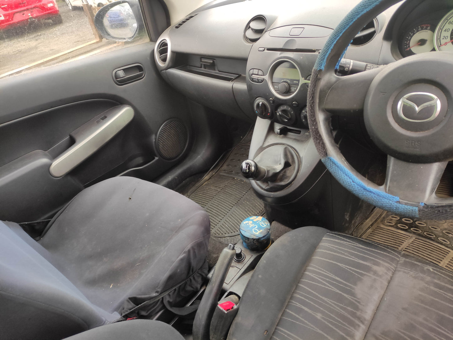 #704 MAZDA 2 2008 FOR PARTS