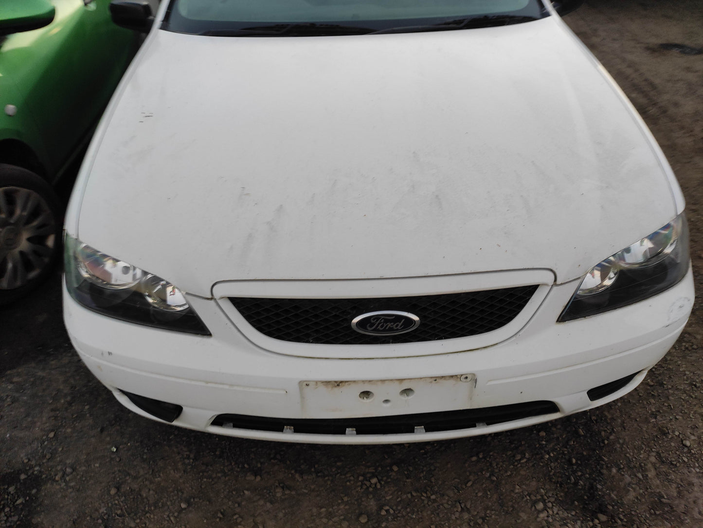 #714 FORD FALCON FITS 2005 TO 2008 FOR PARTS