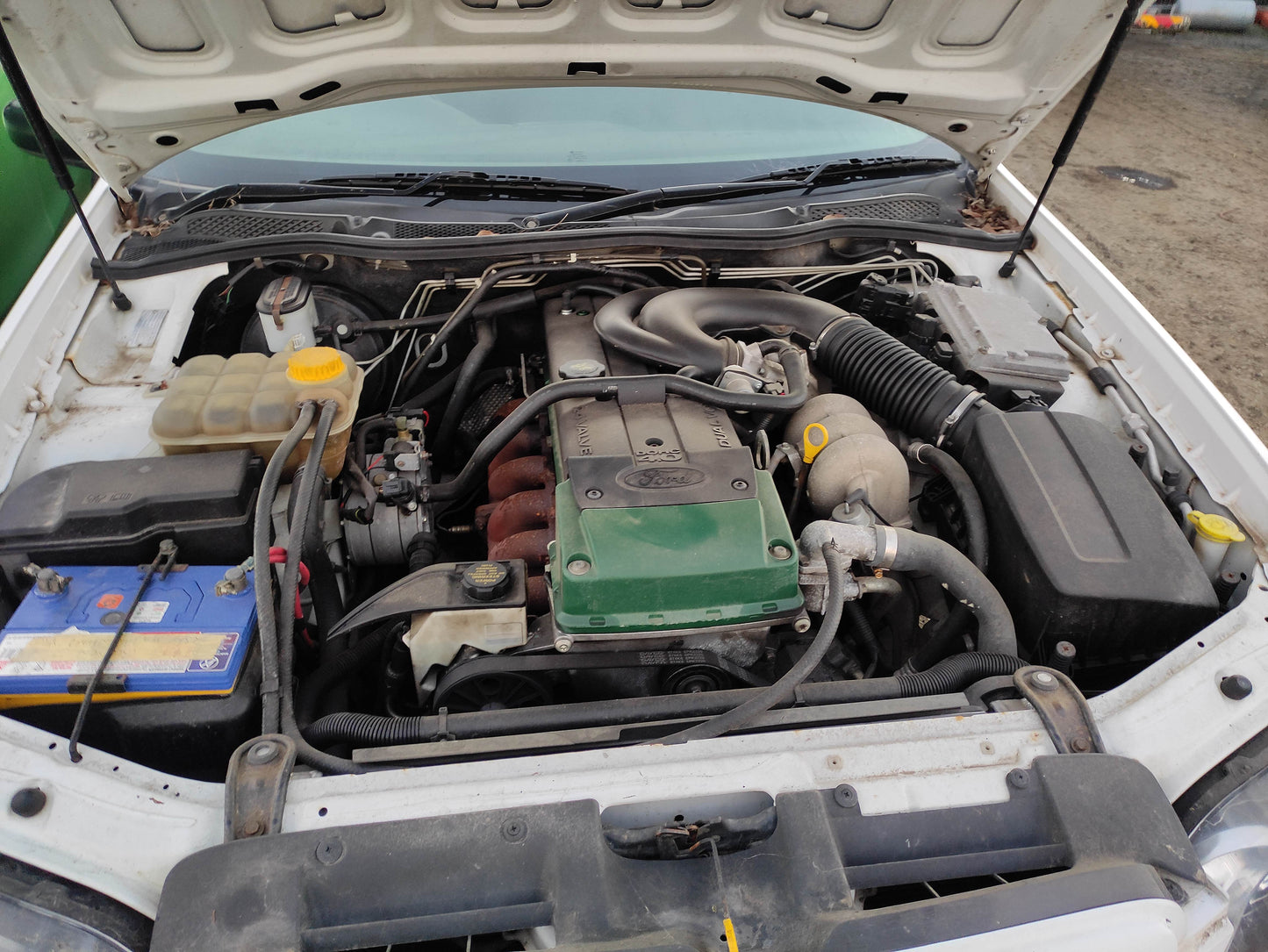 #714 FORD FALCON FITS 2005 TO 2008 FOR PARTS