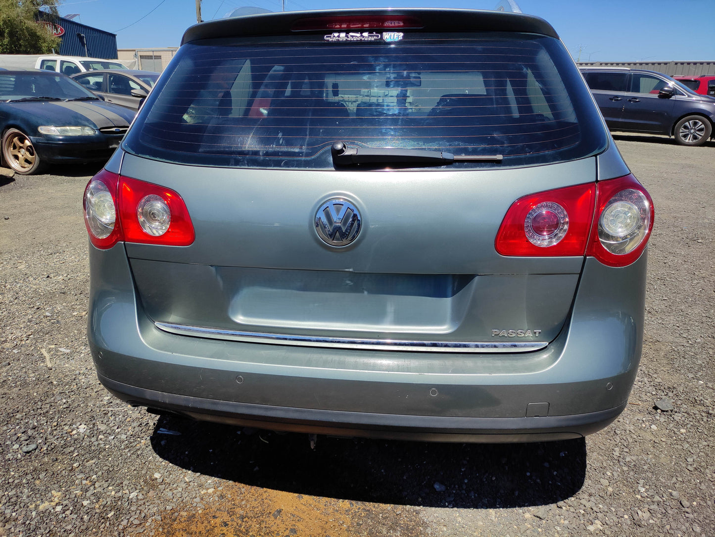 #615 VOLKSWAGEN PASSAT 2006 FOR PARTS