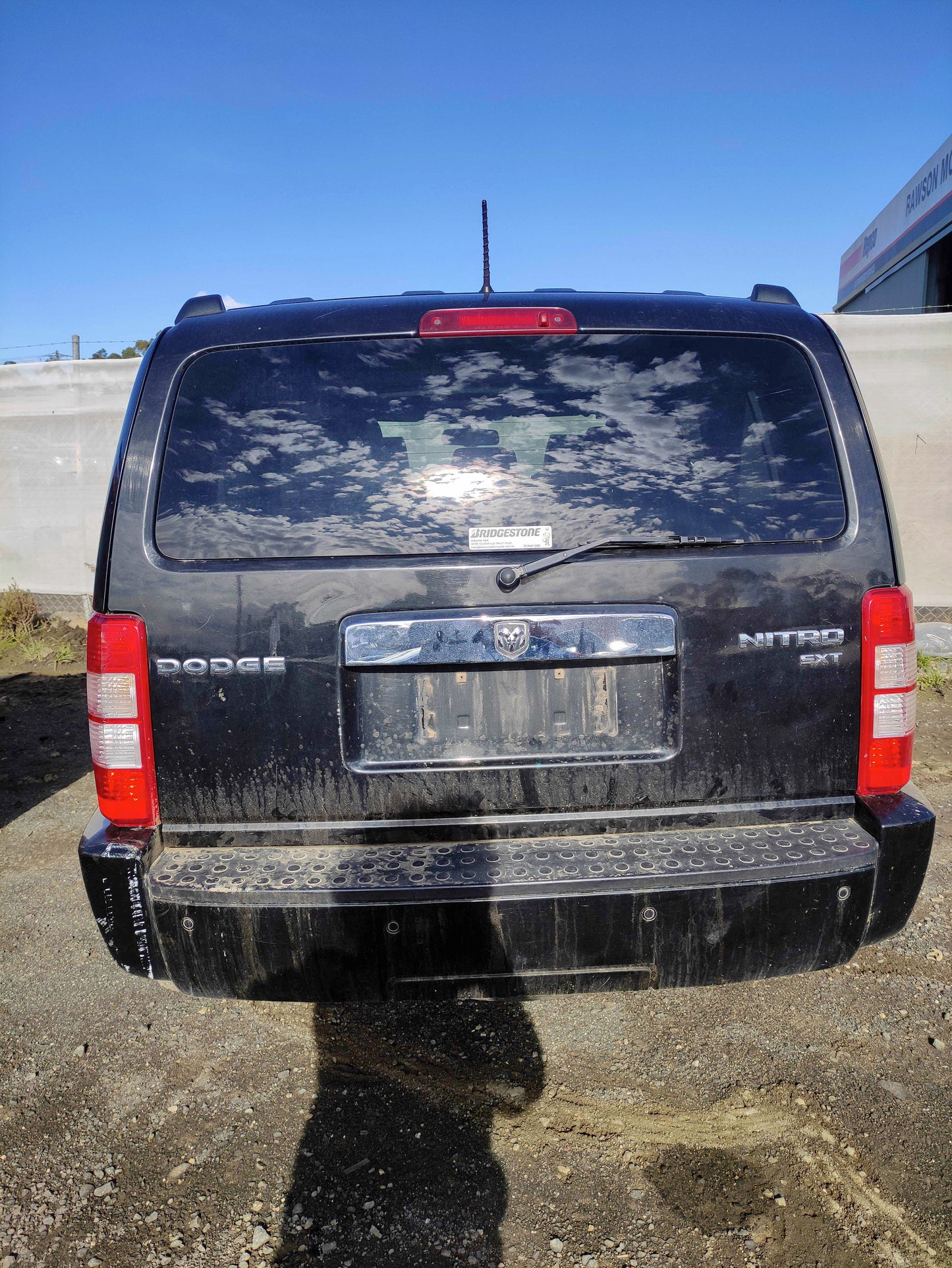 #83 DODGE NITRO 2009 FOR PARTS