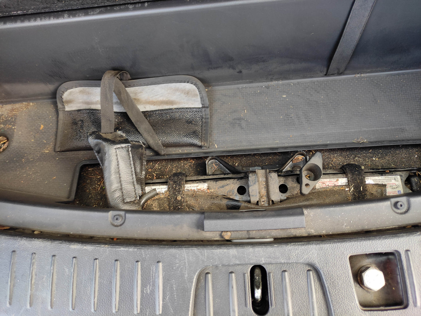 #405 HOLDEN CAPTIVA 2011 FOR PARTS
