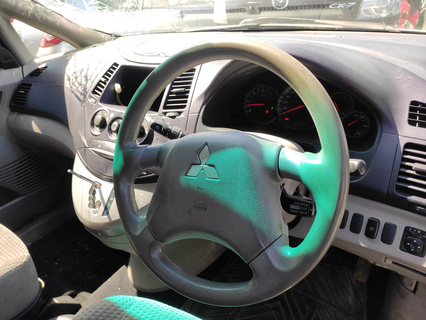 #486 MITSUBISHI GRANDIS 2004 FOR PARTS
