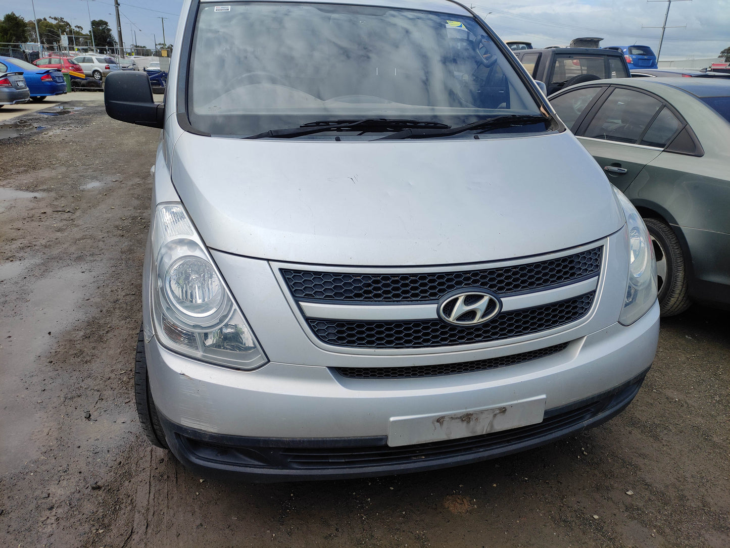 #379 HYUNDAI H-1,iLOAD 2009 FOR PARTS