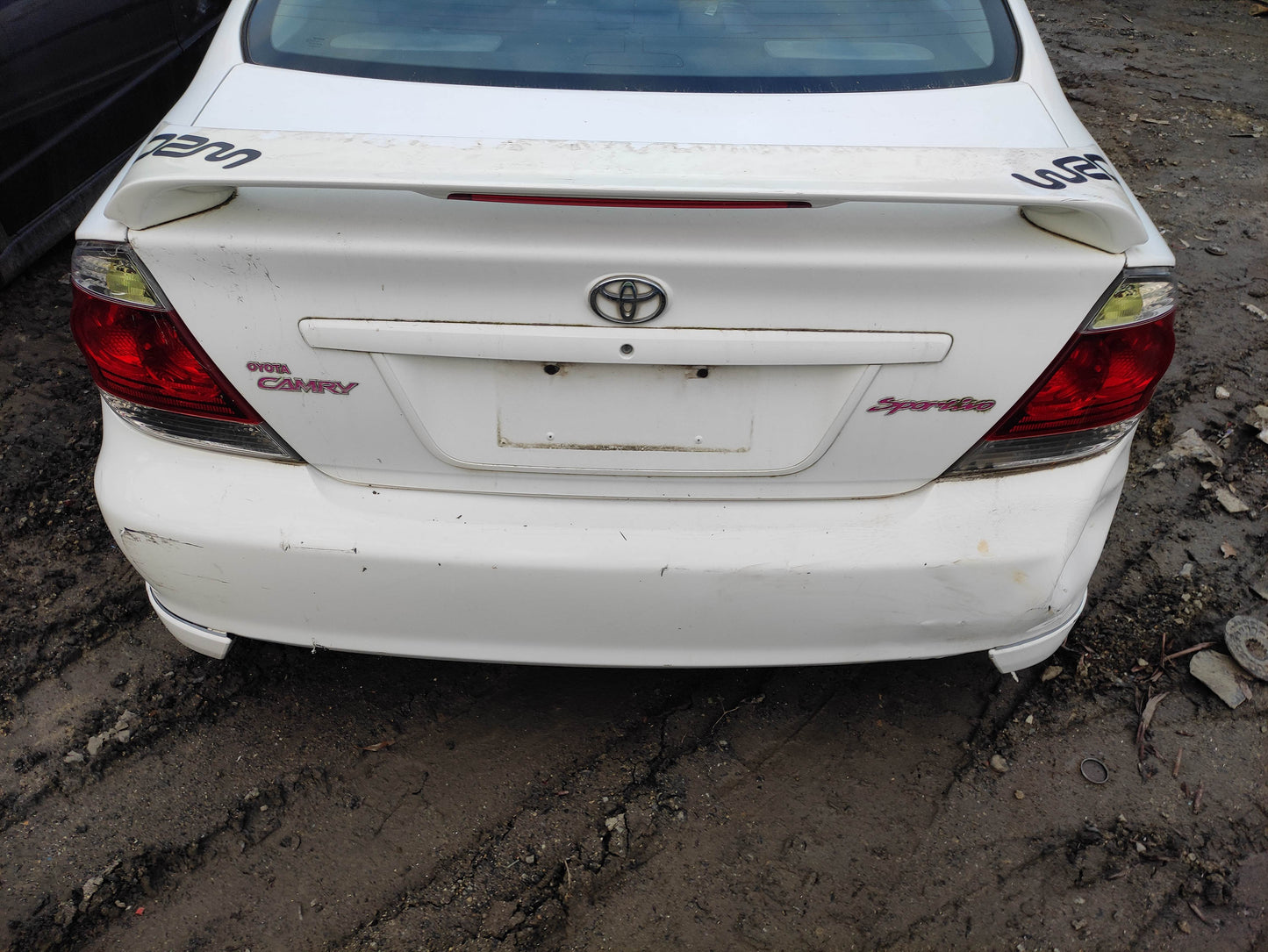 #708 TOYOTA CAMRY 2004 FOR PARTS