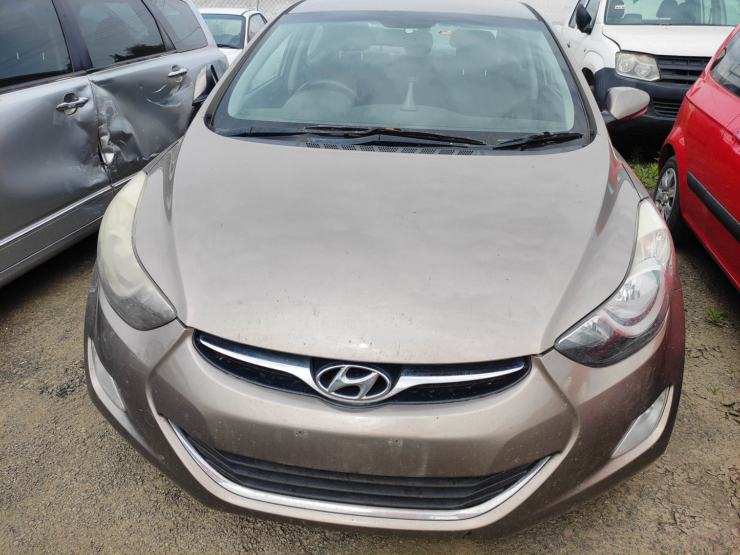 #533 HYUNDAI ELANTRA FITS 2010 TO 2015 FOR PARTS