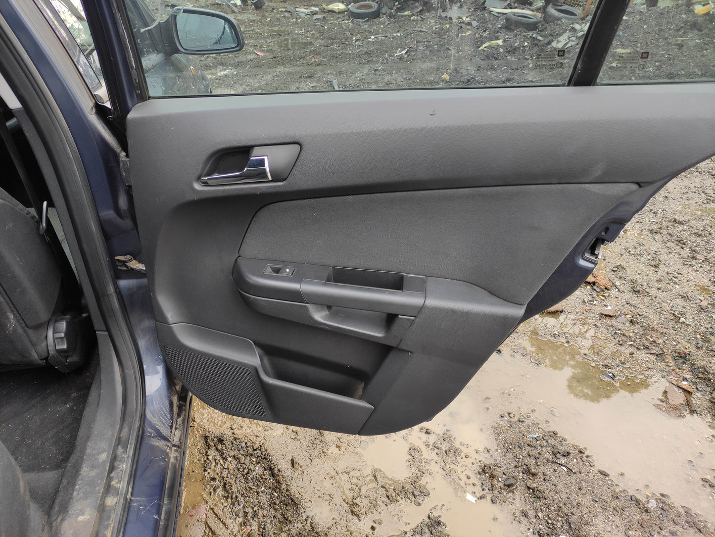 #658 HOLDEN ASTRA AH 2007 FOR PARTS