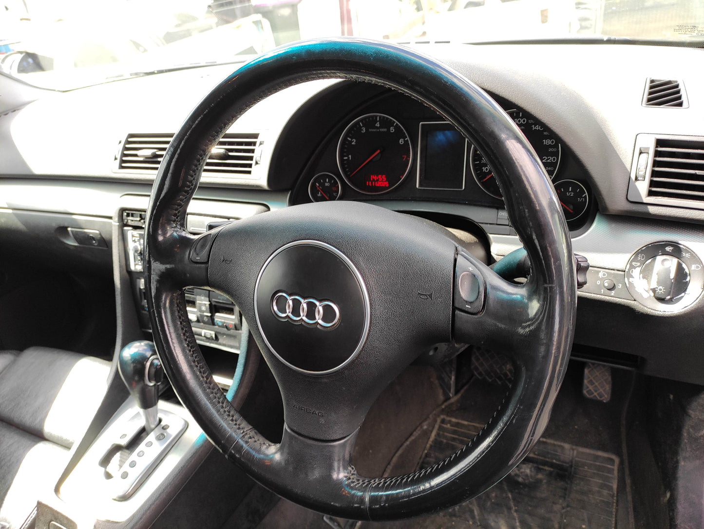 #484 AUDI A4 2003 FOR PARTS