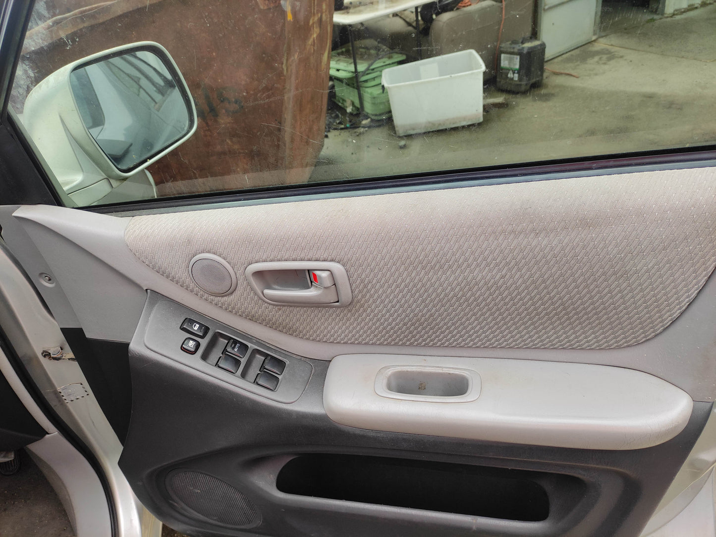 #463 TOYOTA KLUGER 2004 FOR PARTS