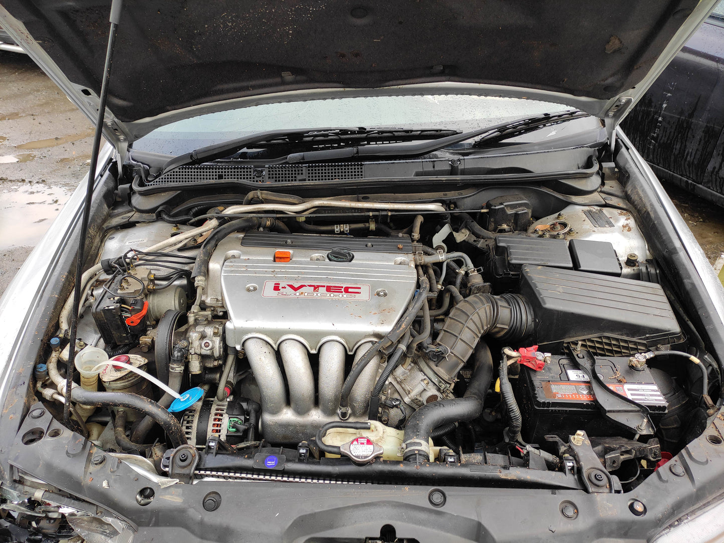 #676 HONDA ACCORD CL 2004 FOR PARTS