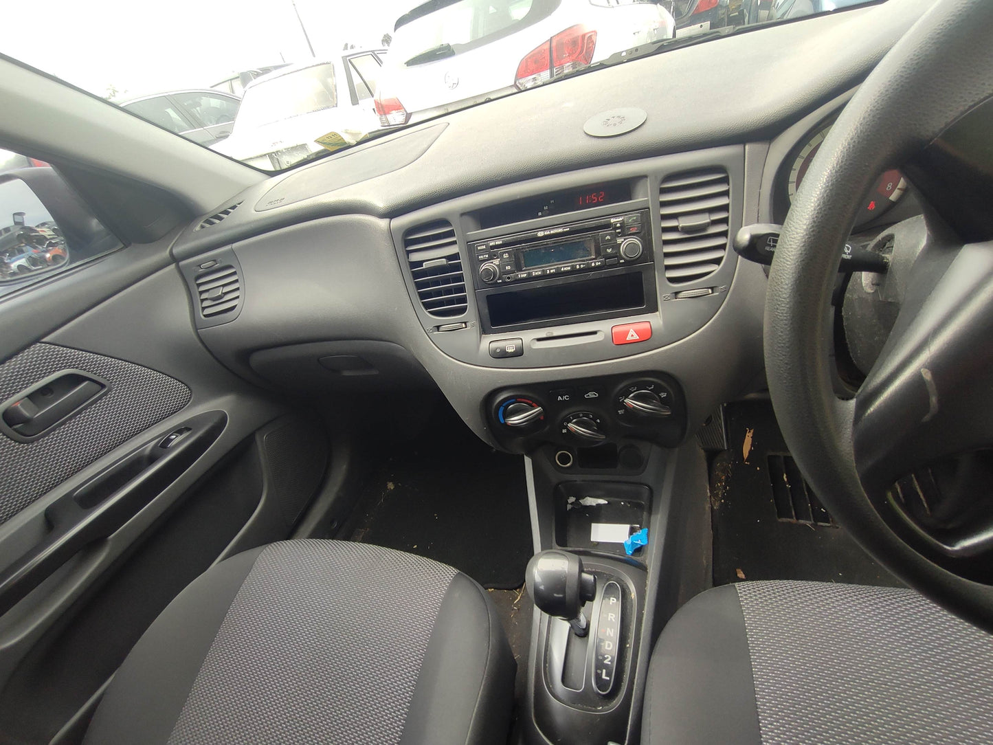 #304 KIA RIO JB 2011 FOR PARTS