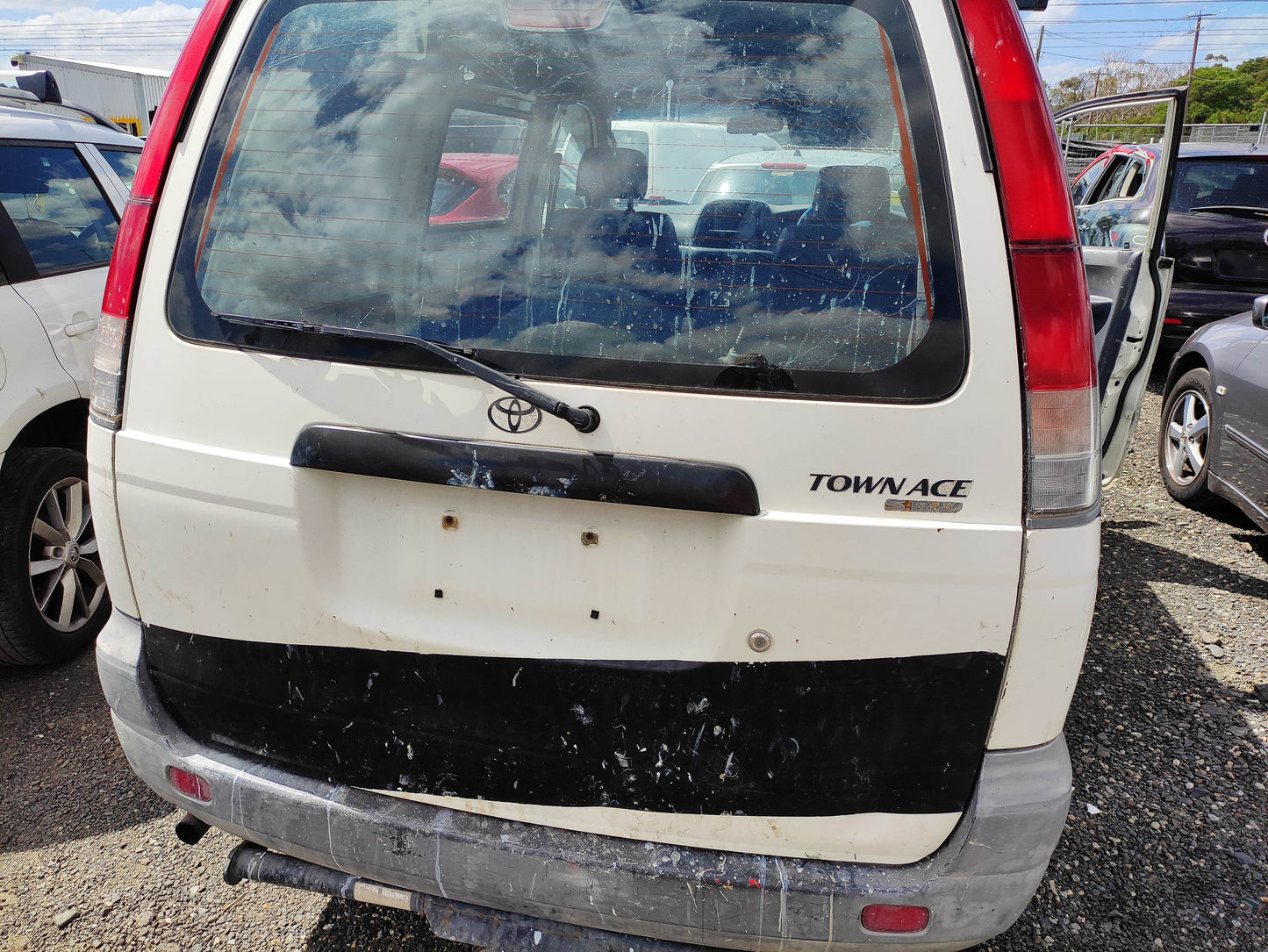 #547 TOYOTA TOWN ACE 2003 FOR PARTS
