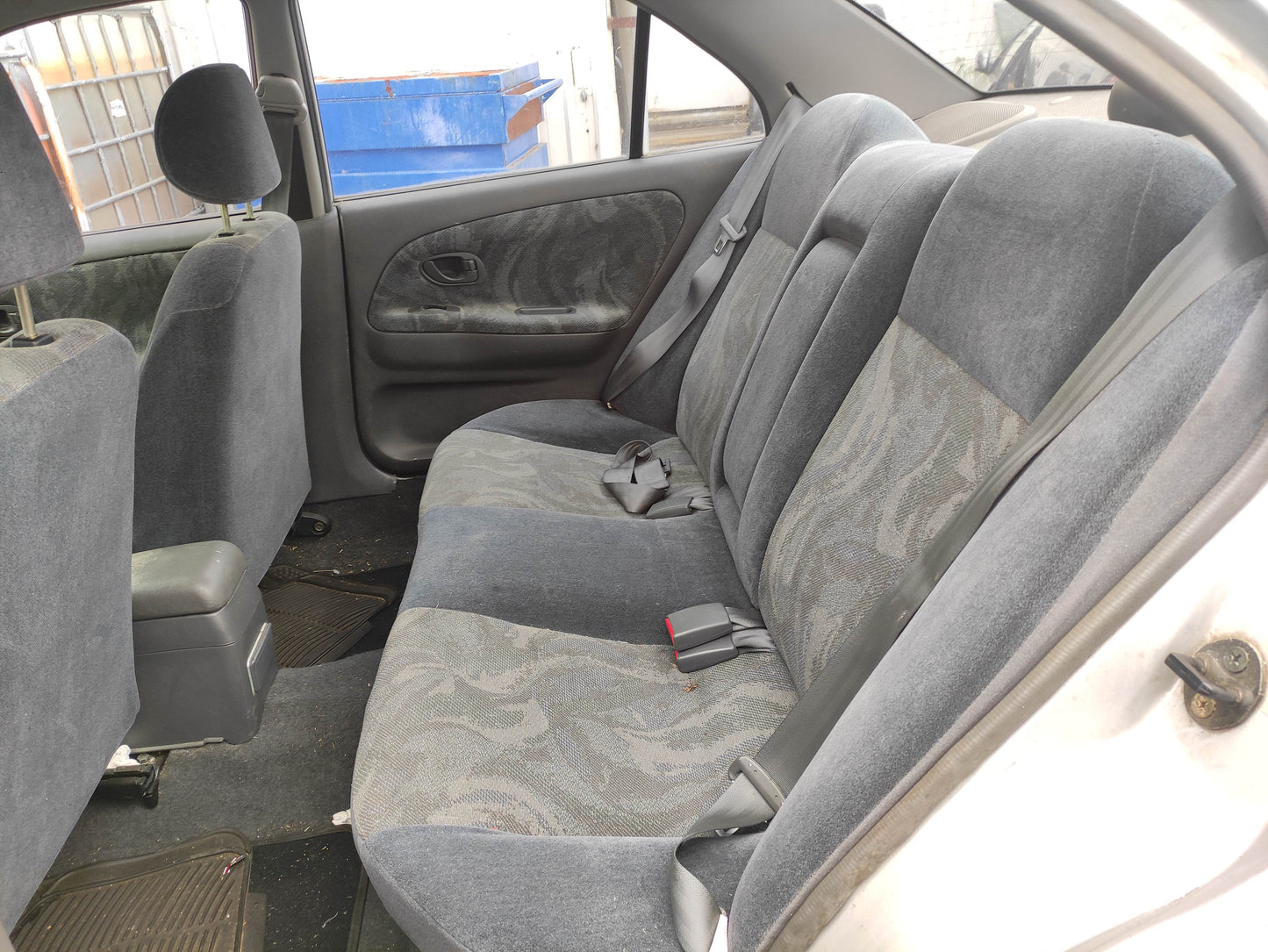 WRECKING MITSUBISHI LANCER  (PAINT RT) FITS 1995 TO 2003 [STOCK NO #620]