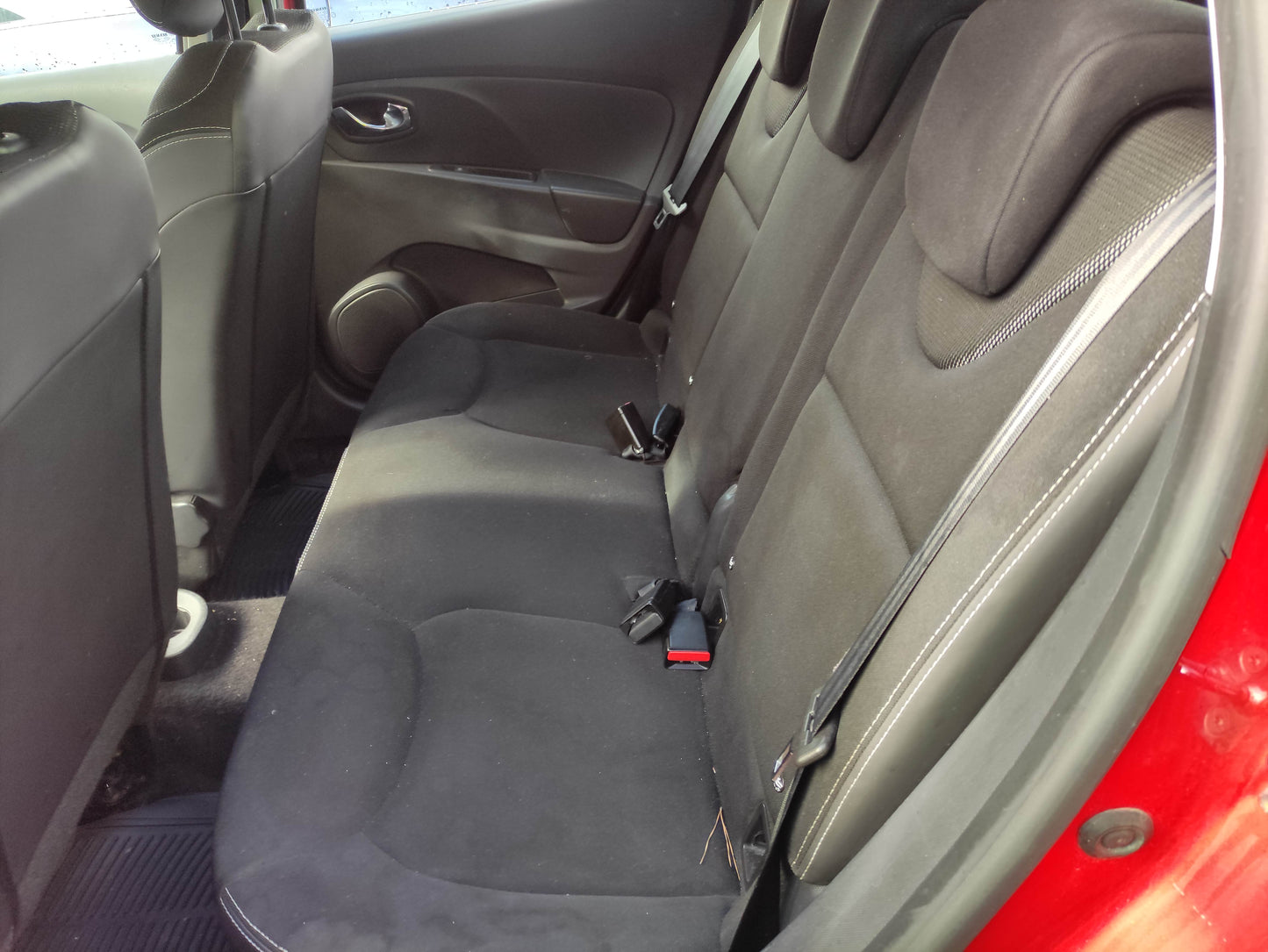#693 RENAULT CLIO 2014 FOR PARTS