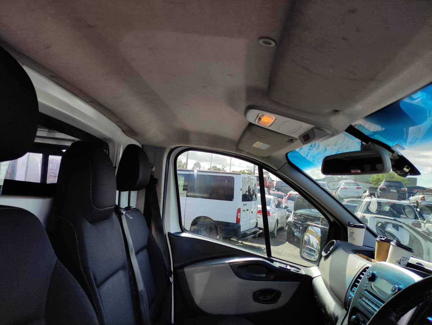 #466 RENAULT TRAFIC 2016 FOR PARTS