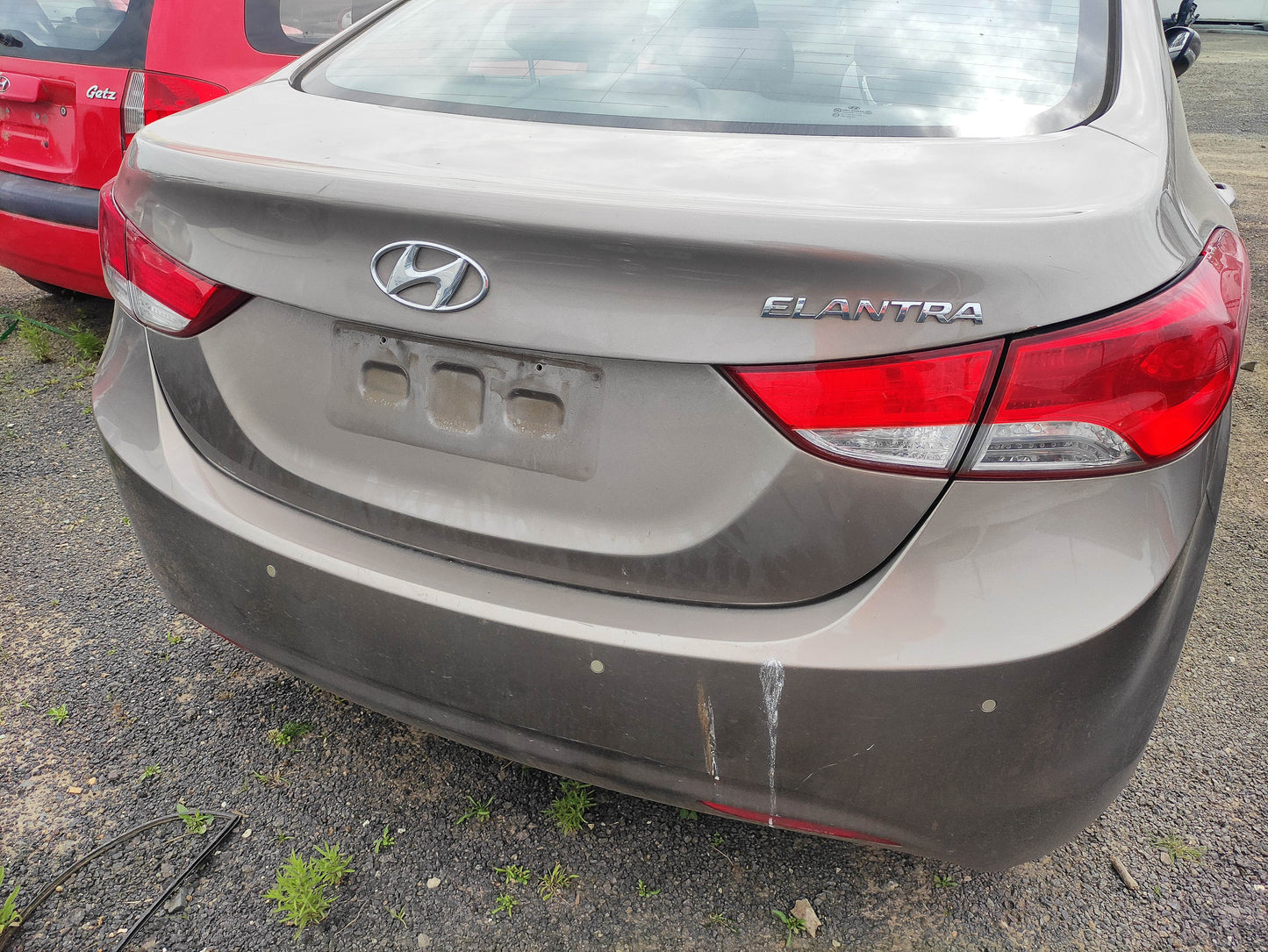 #533 HYUNDAI ELANTRA FITS 2010 TO 2015 FOR PARTS
