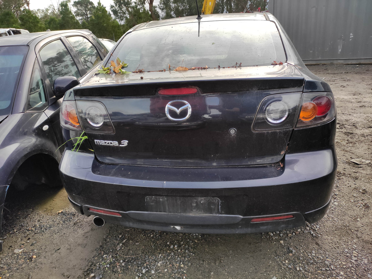 #675 MAZDA 3 2005 FOR QUALITY PARTS