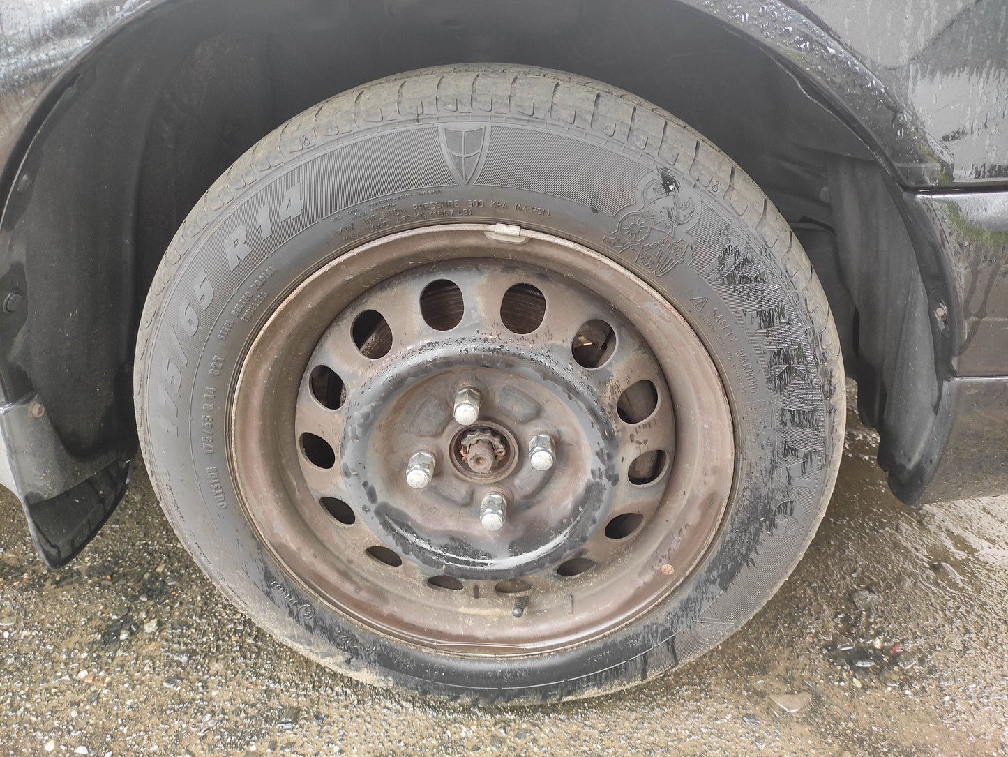 #643 TOYOTA COROLLA AE FITS 1998 TO 2001 FOR PARTS