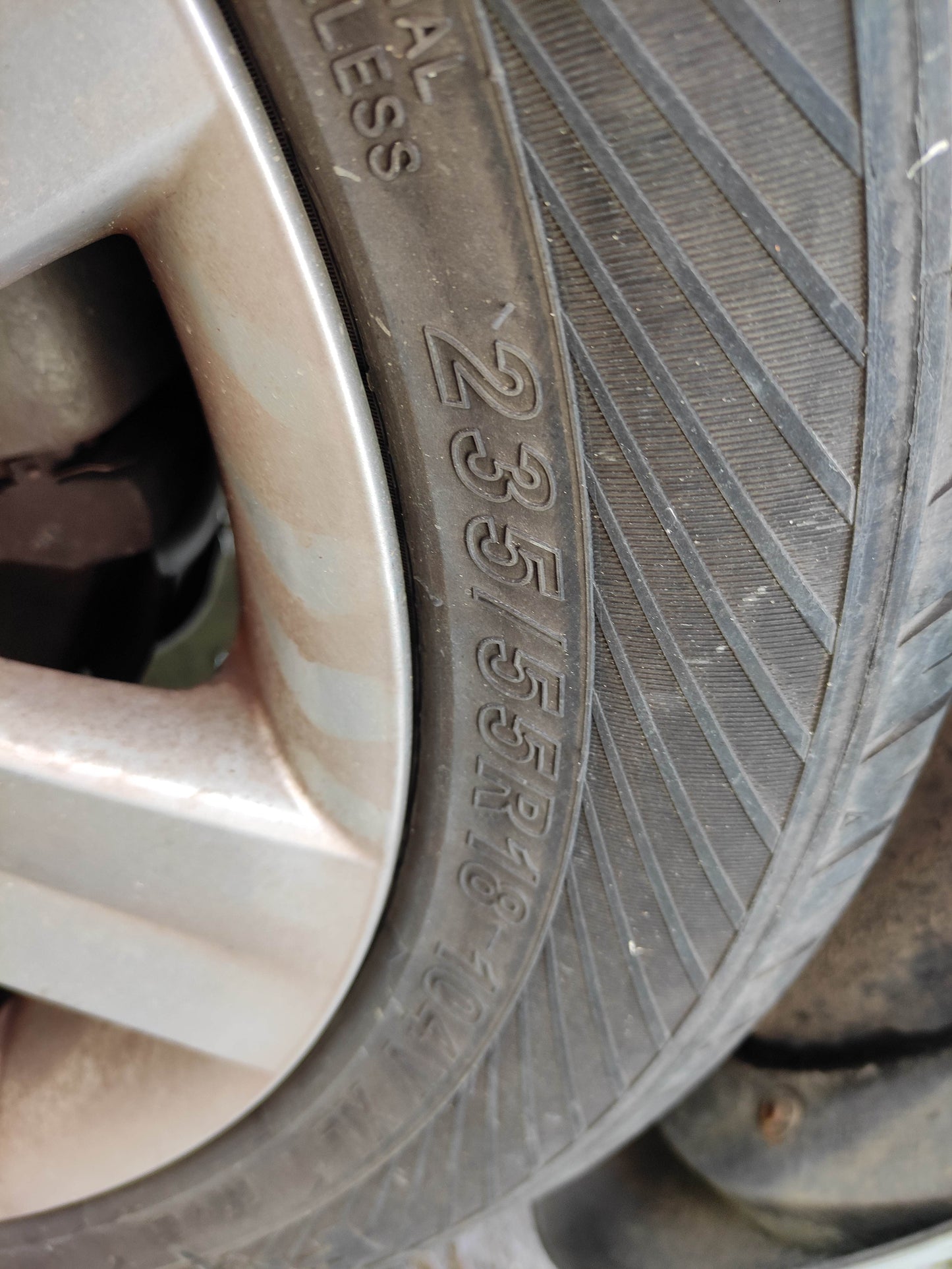 #405 HOLDEN CAPTIVA 2011 FOR PARTS