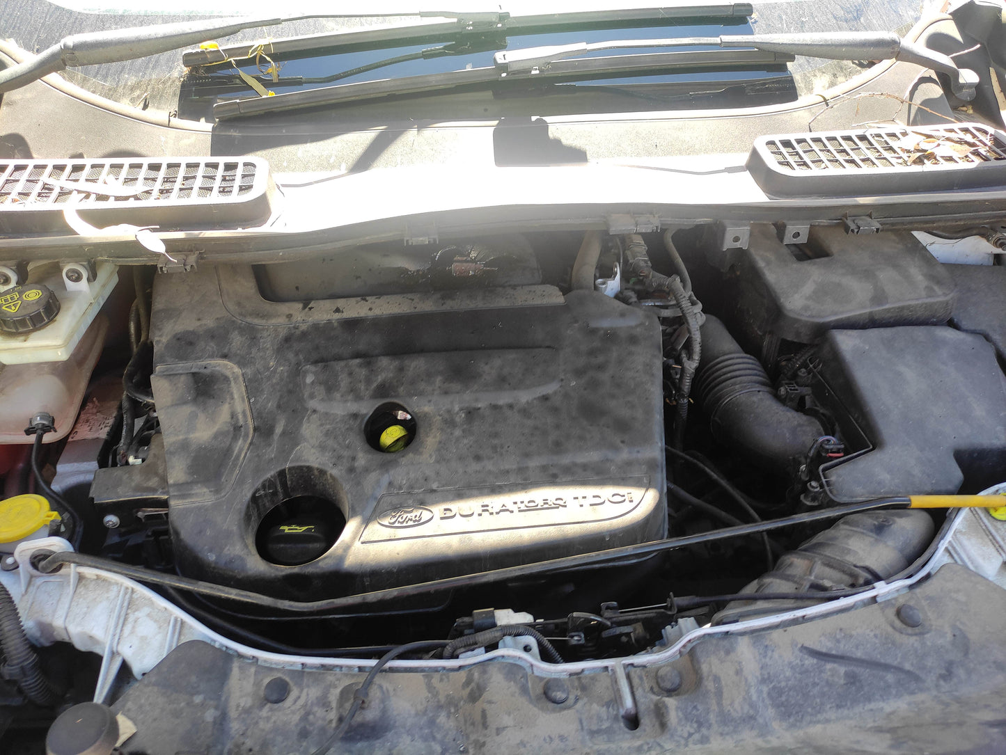 #564 FORD KUGA TF FITS 2013 FOR PARTS