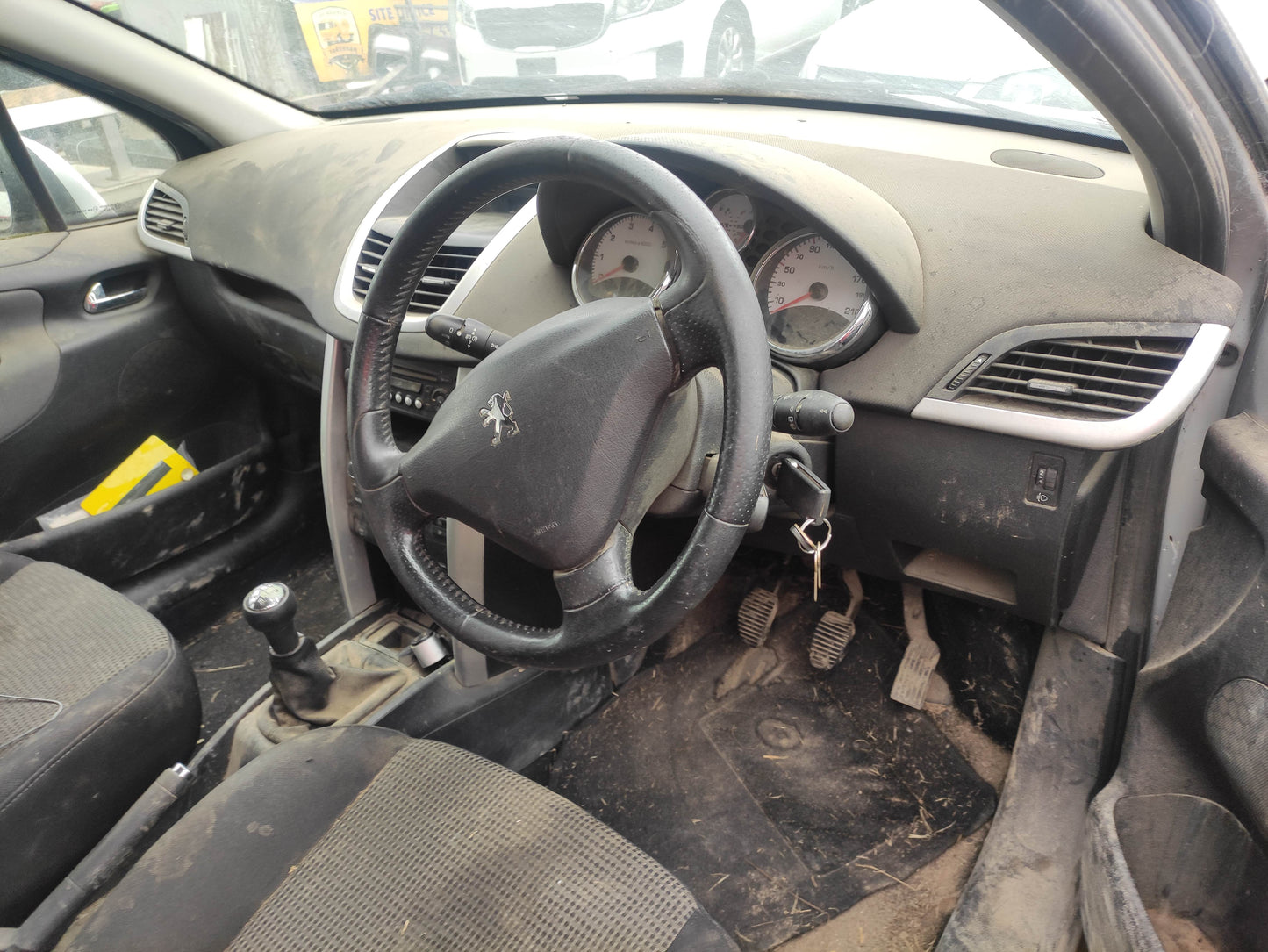 #515 PEUGEOT 207 2009 FOR PARTS