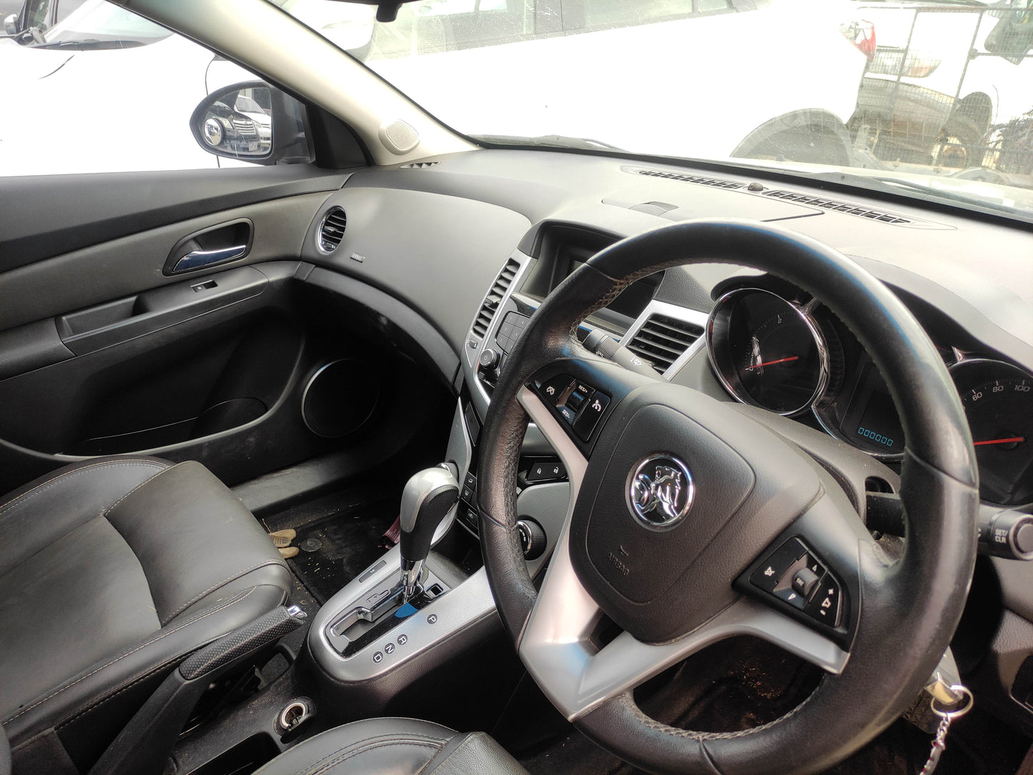 #530 HOLDEN CRUZE JG 2010 FOR PARTS