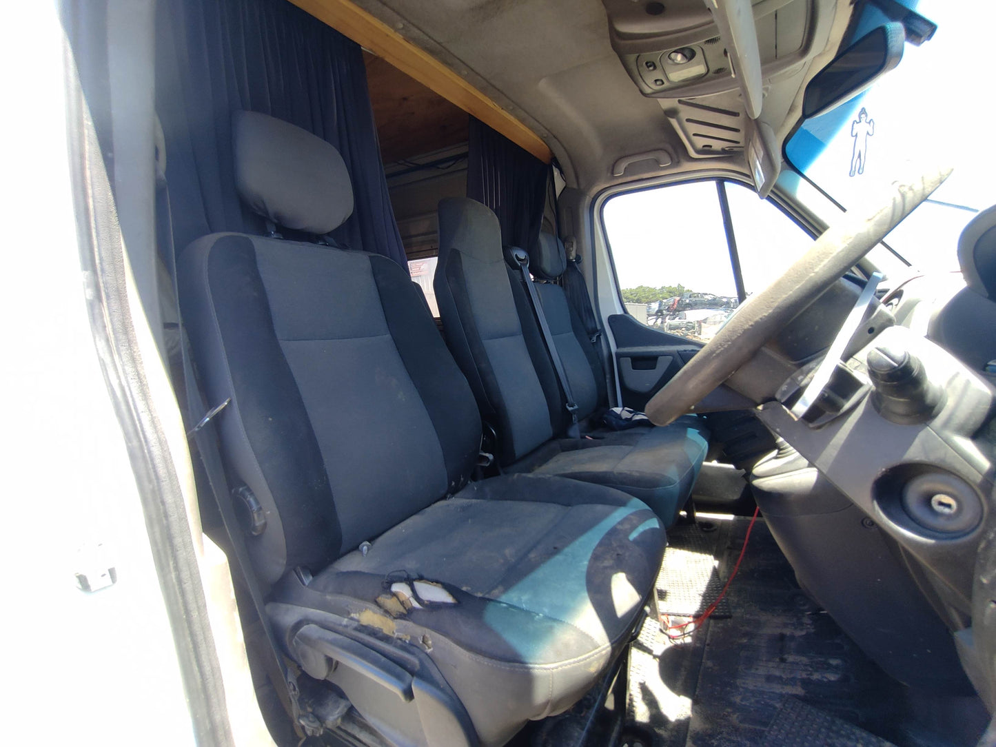 #582 RENAULT MASTER FITS 2013 TO 2016 FOR PARTS
