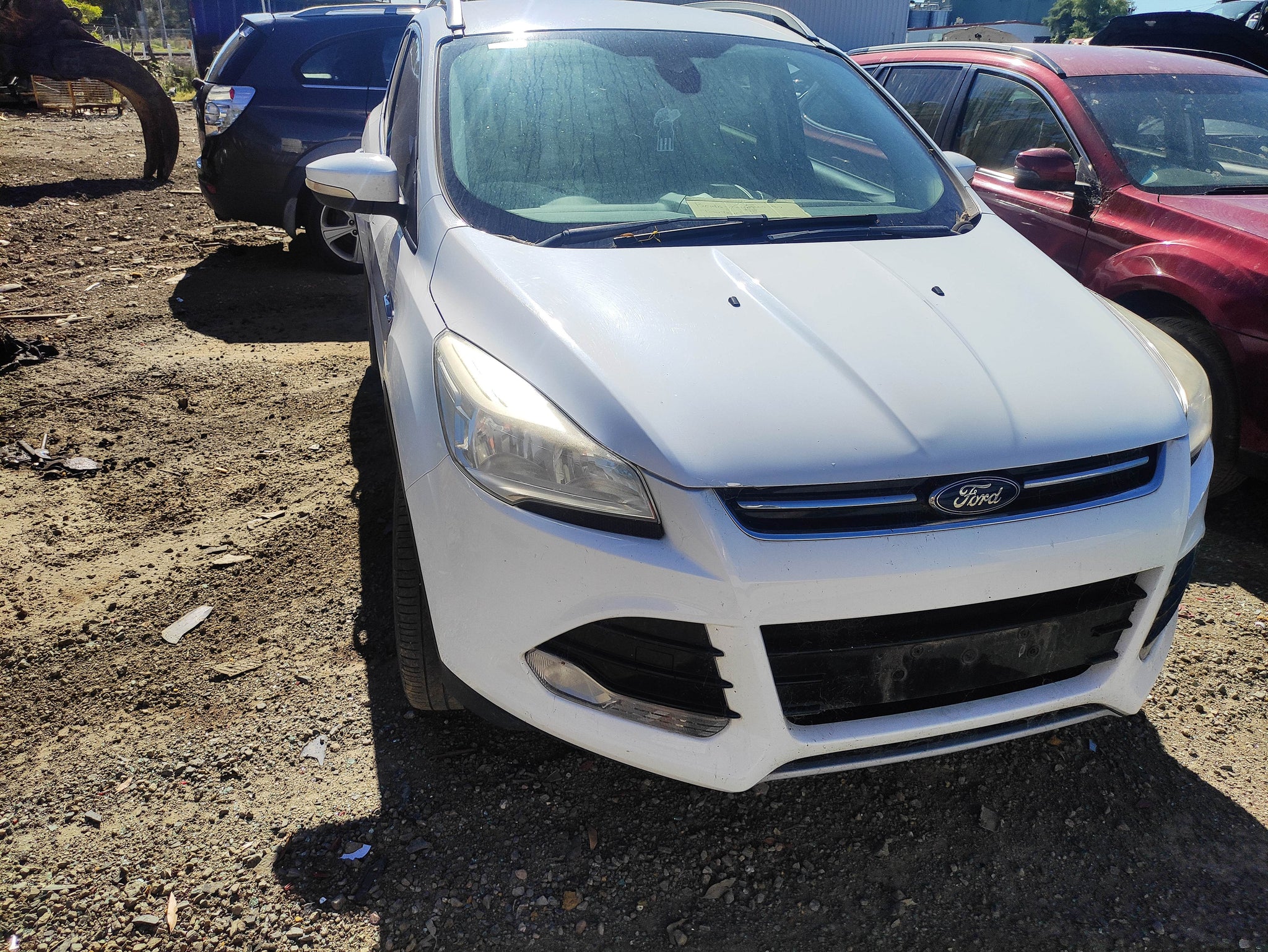 #564 FORD KUGA TF FITS 2013 FOR PARTS