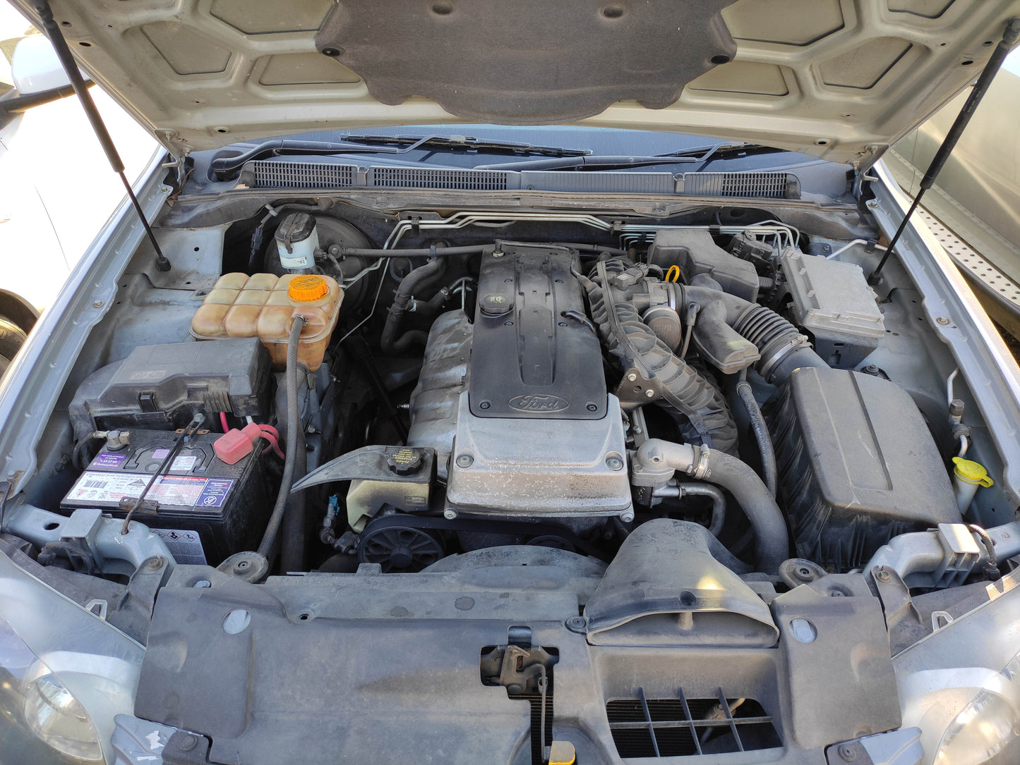 #642 FORD FALCON FG FITS 2008 TO 2014 FOR PARTS