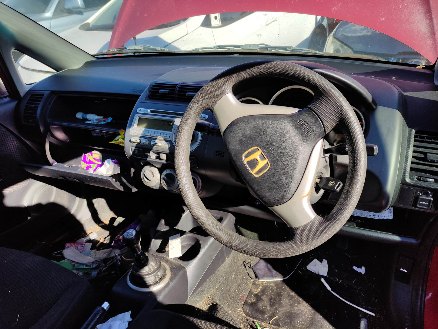 WRECKING HONDA JAZZ  (2005) FOR QUALIY PARTS SHIPPING AUSTRALIA WIDE