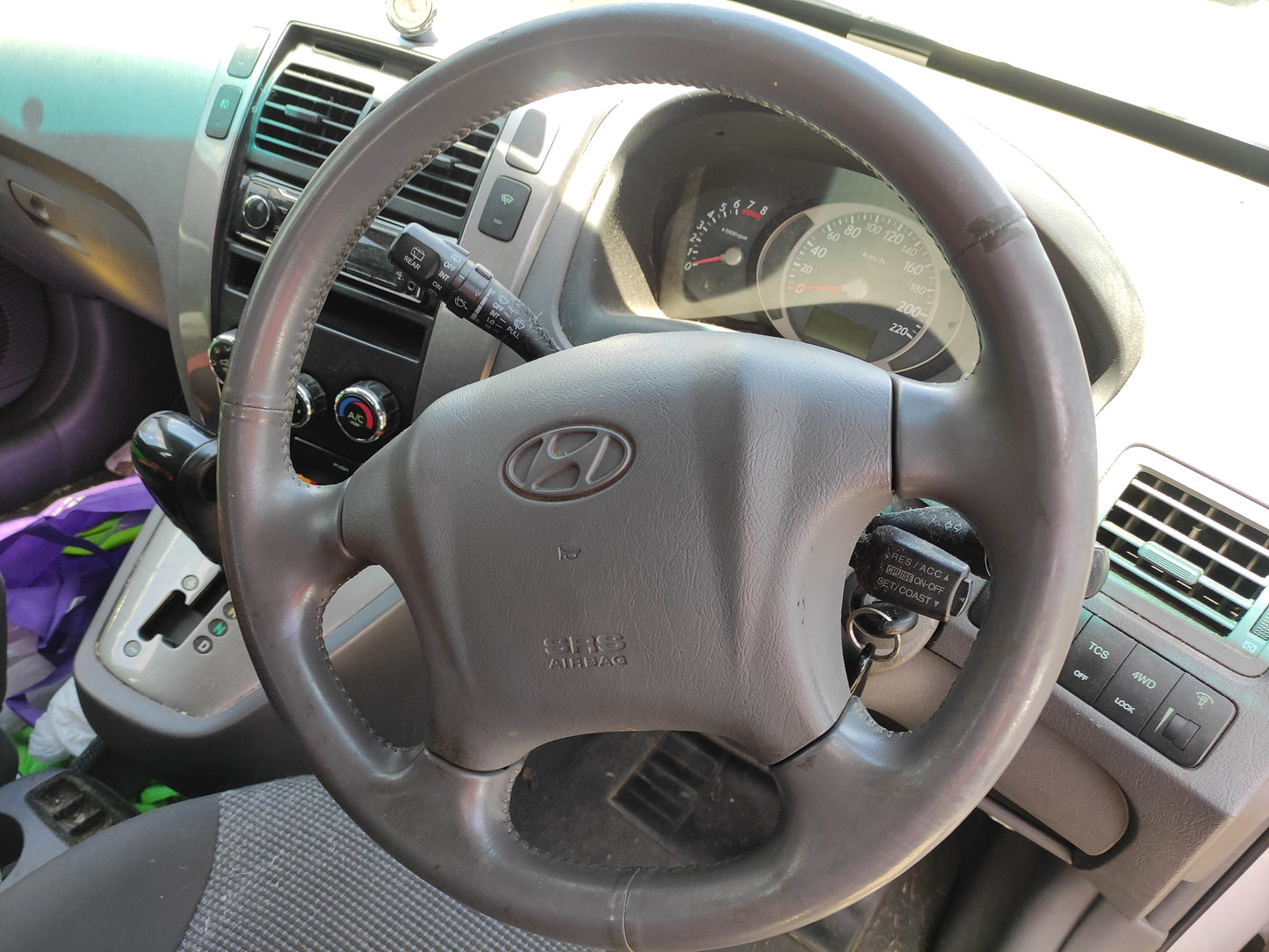 #494 HYUNDAI TUCSON JM 2005 FOR PARTS