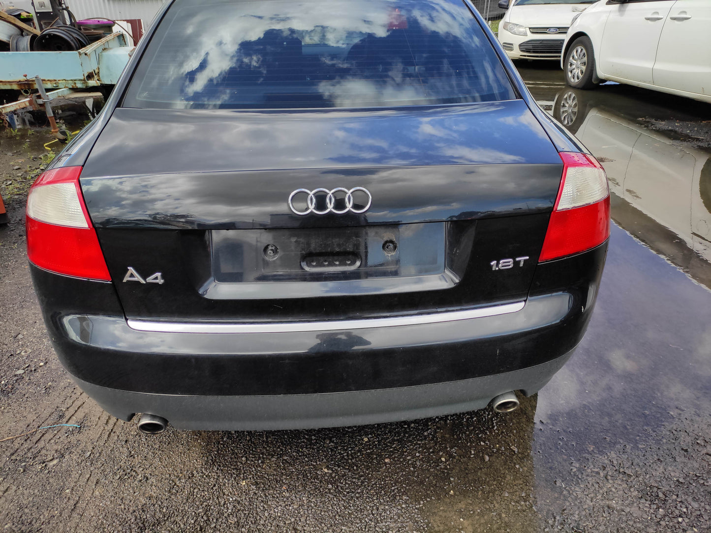 #484 AUDI A4 2003 FOR PARTS