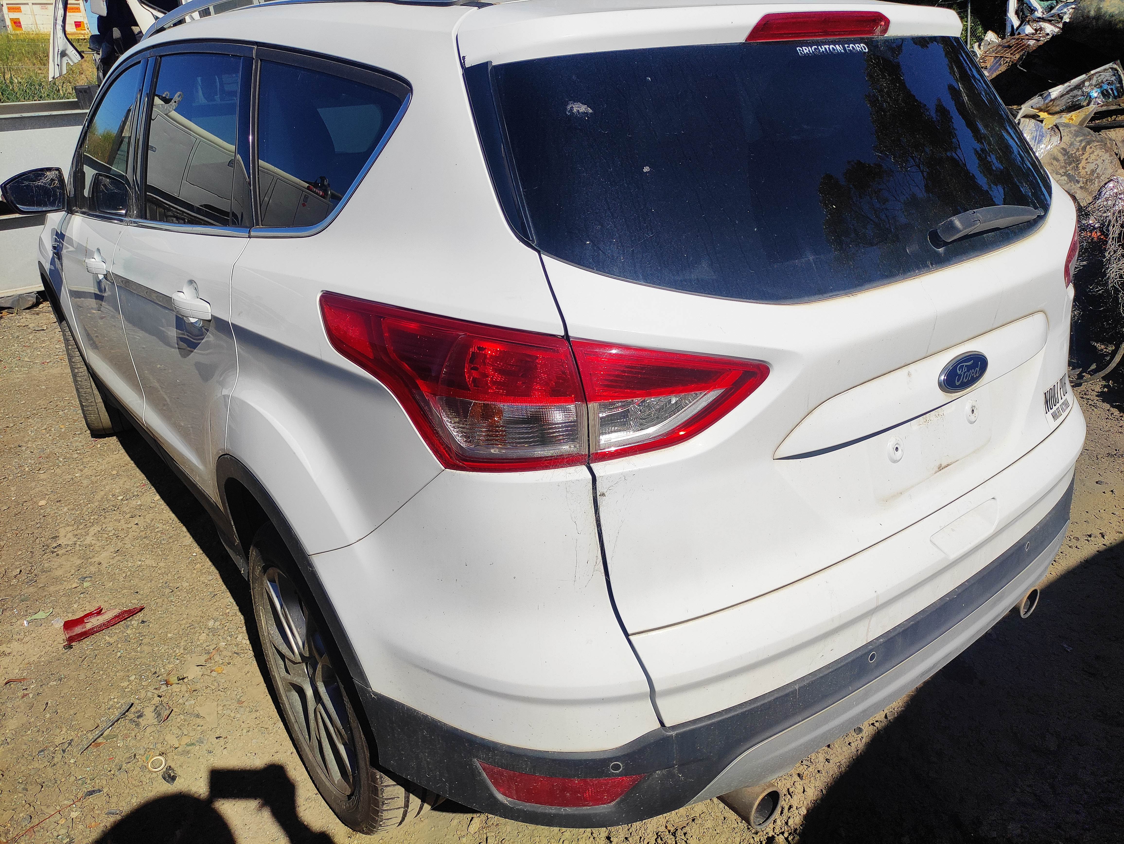 #564 FORD KUGA TF FITS 2013 FOR PARTS