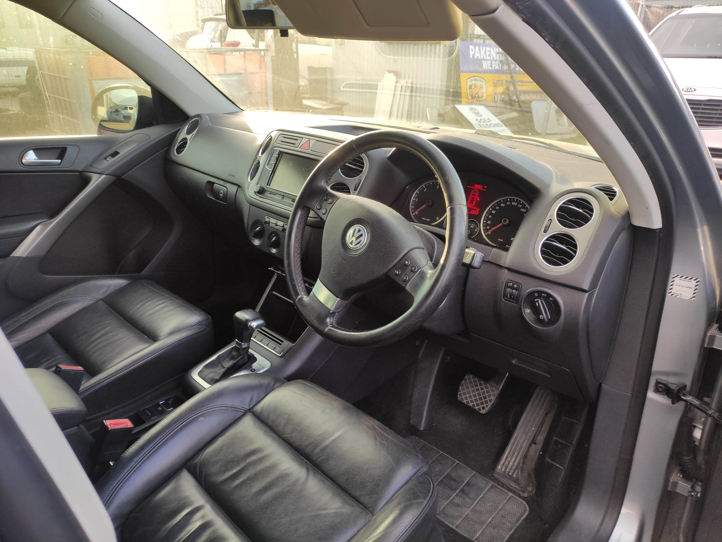 WRECKING VOLKSWAGEN TIGUAN 2008 FOR QUALITY PARTS SHIPPING AUSTRALIA WIDE