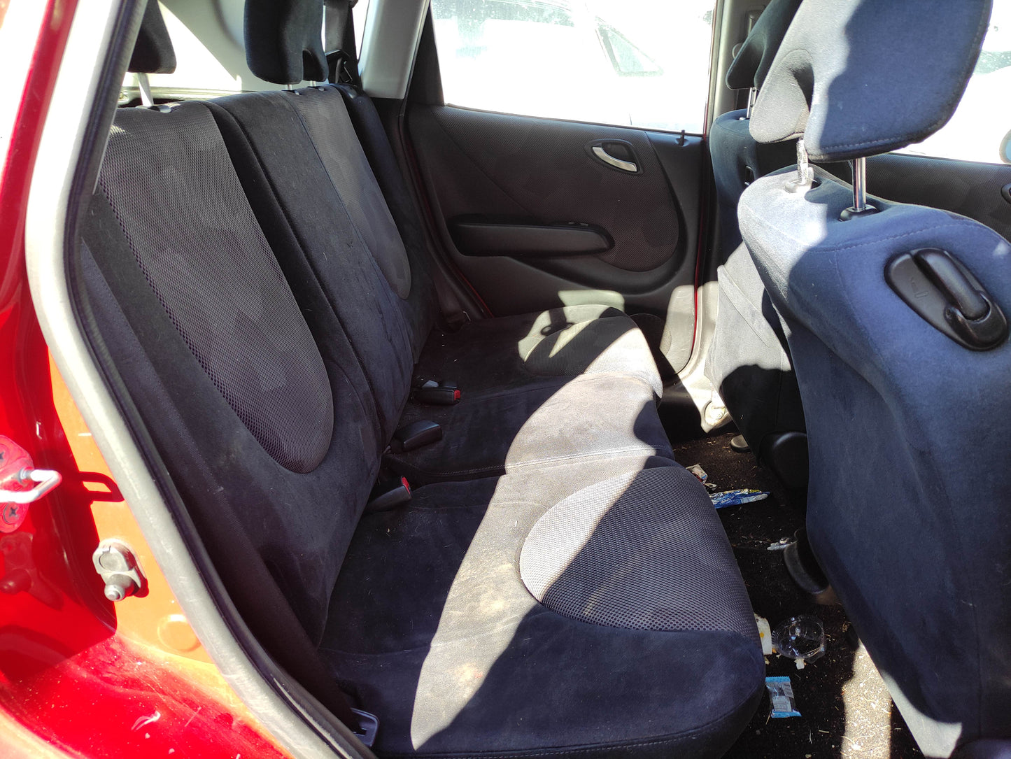 WRECKING HONDA JAZZ  (2005) FOR QUALIY PARTS SHIPPING AUSTRALIA WIDE