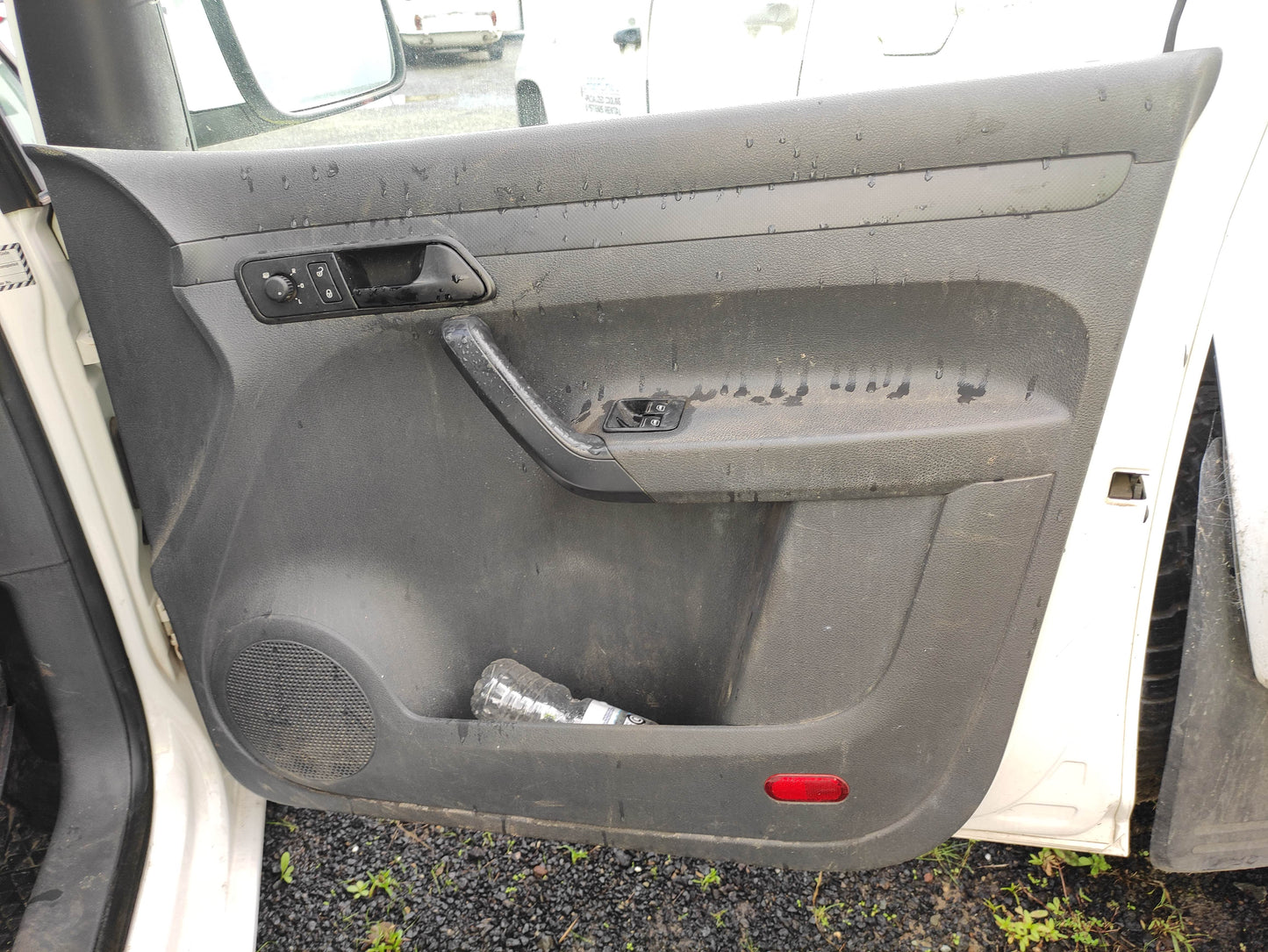 #690 VOLKSWAGEN CADDY 2004 TO 2006 FOR PARTS