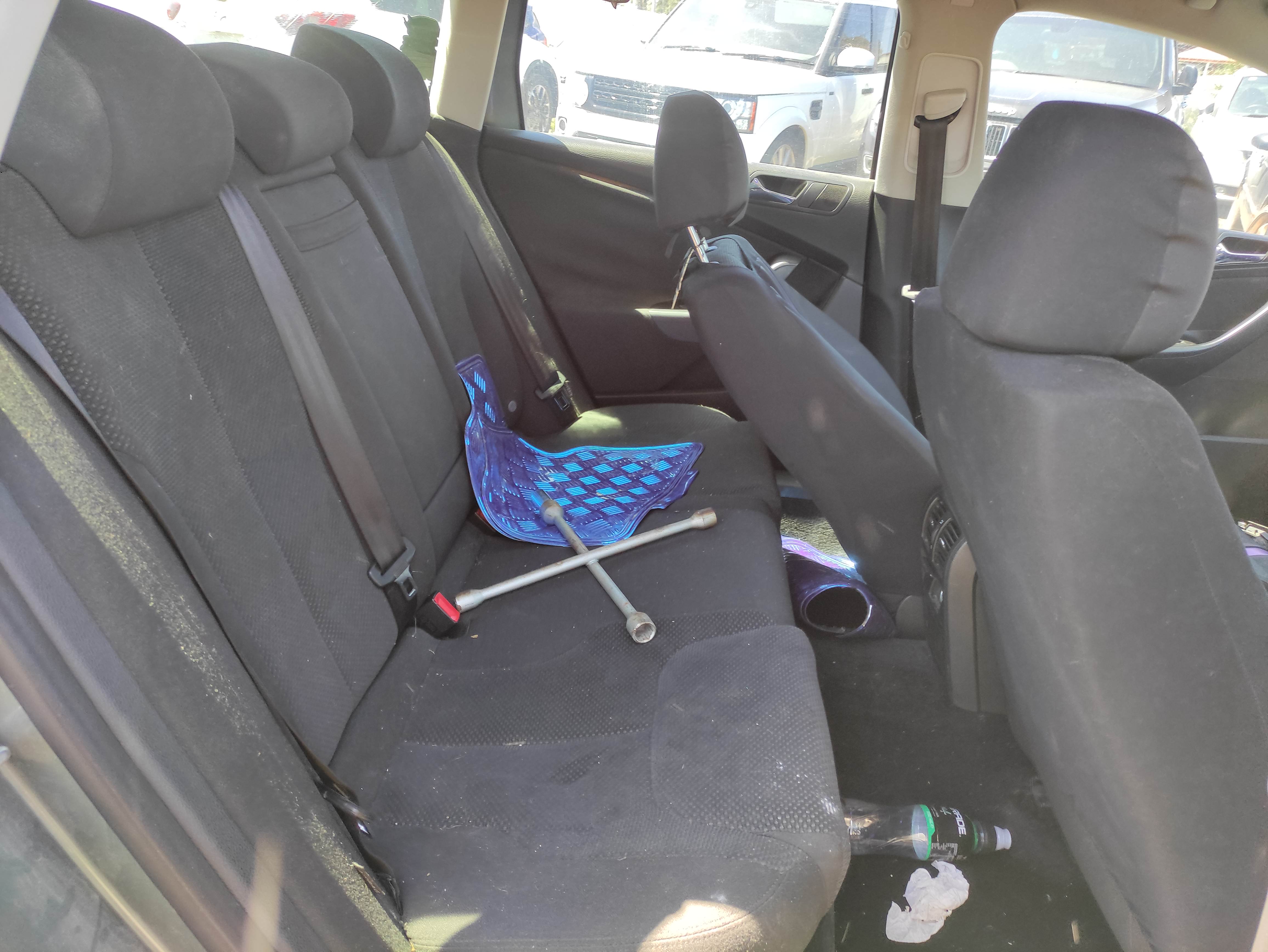 #615 VOLKSWAGEN PASSAT 2006 FOR PARTS